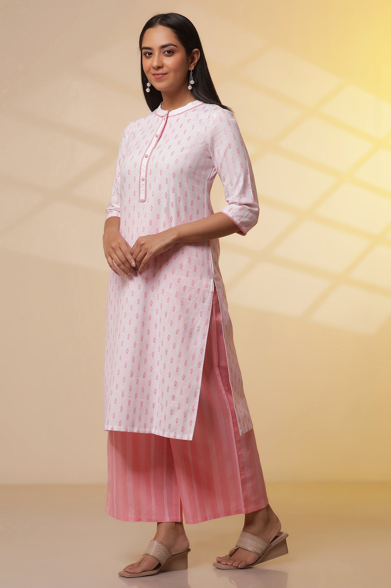 https://cdn.shopify.com/s/files/1/0776/0419/2550/files/24ONAS13796-701989_3.jpg?v=1769761659