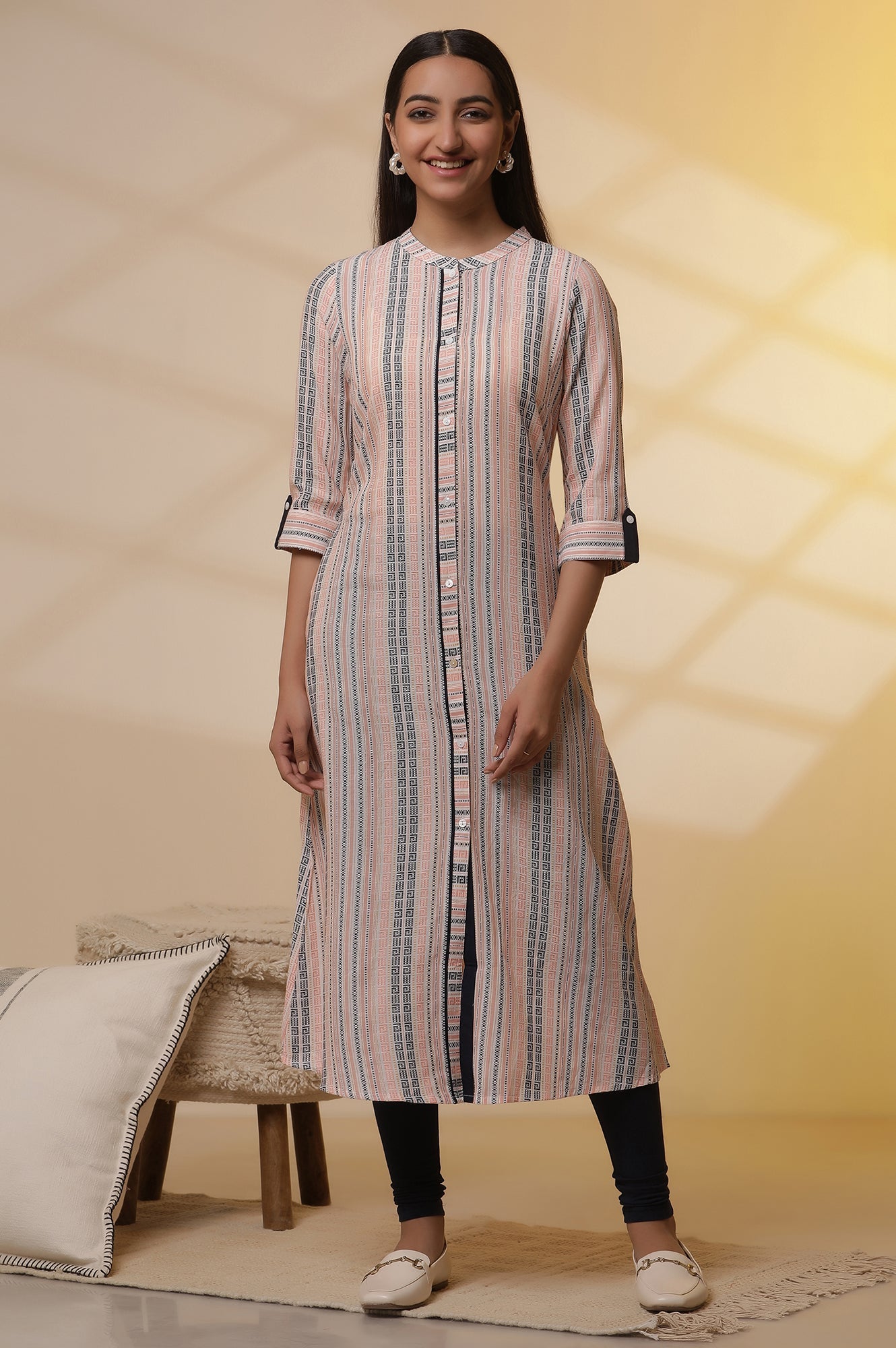 https://cdn.shopify.com/s/files/1/0776/0419/2550/files/24ONAS14842-702753_1.jpg?v=1769749873