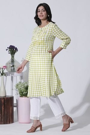 https://cdn.shopify.com/s/files/1/0776/0419/2550/files/24ONWS11009-313972_3.jpg?v=1722097965