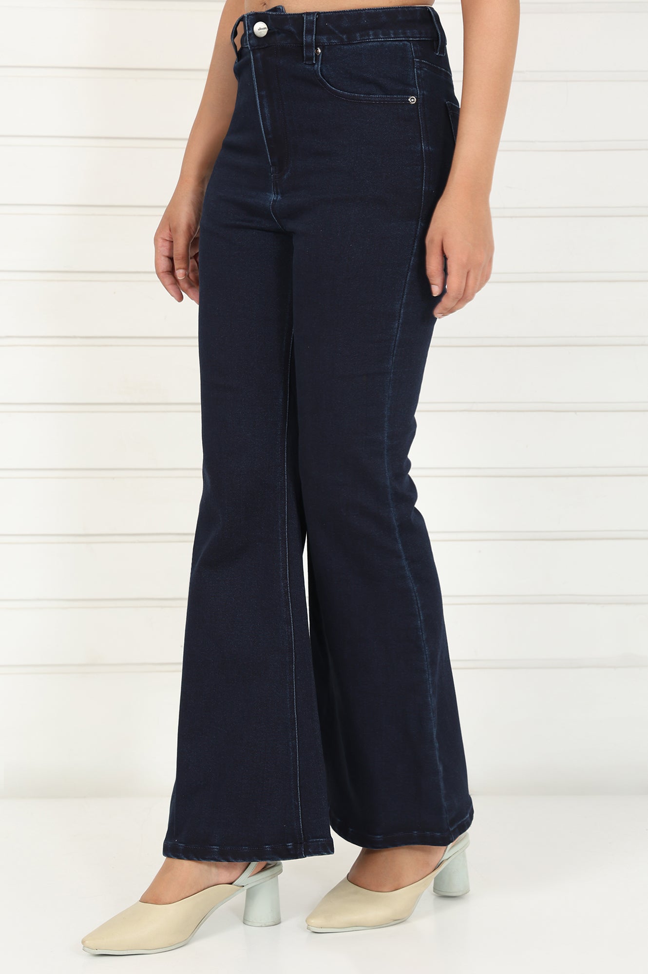 Blue Denim Lycra Mid Rise Ankle Length Flared Pants