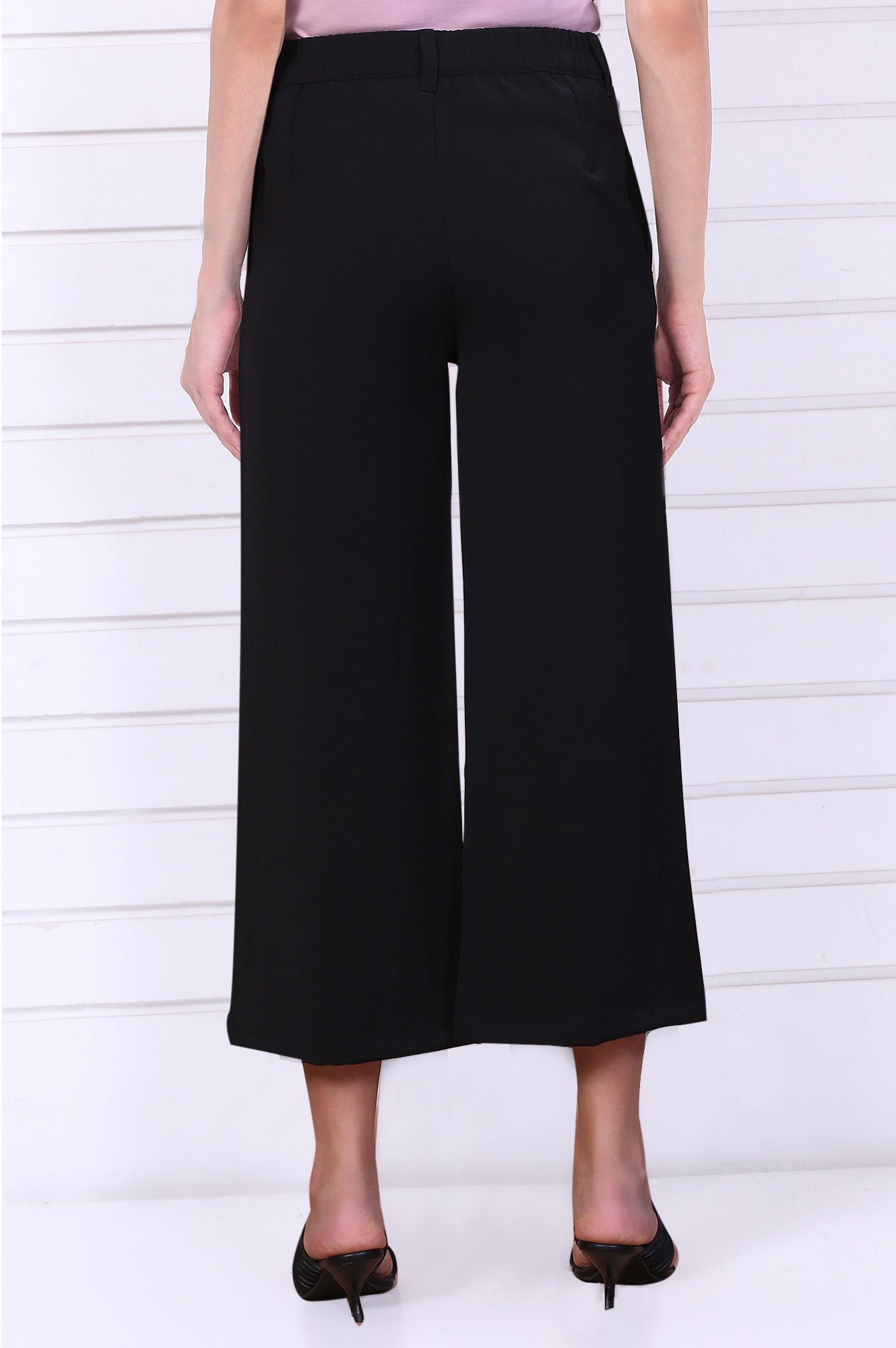 Black Solid Calf Length Culottes