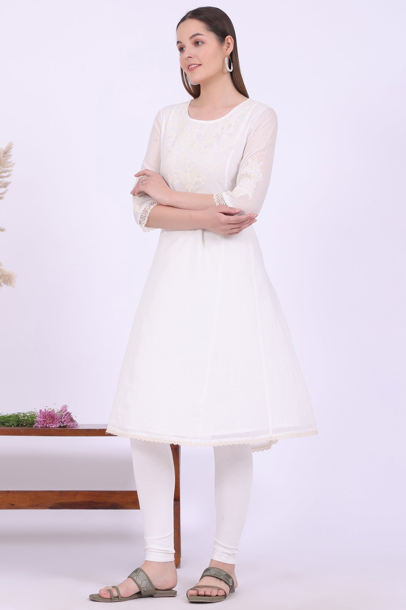 https://cdn.shopify.com/s/files/1/0776/0419/2550/files/A15739-608253_4.jpg?v=1769762042