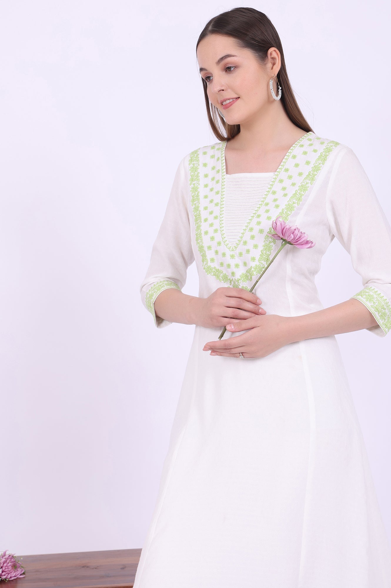 https://cdn.shopify.com/s/files/1/0776/0419/2550/files/A15757-608250_1.jpg?v=1769762053