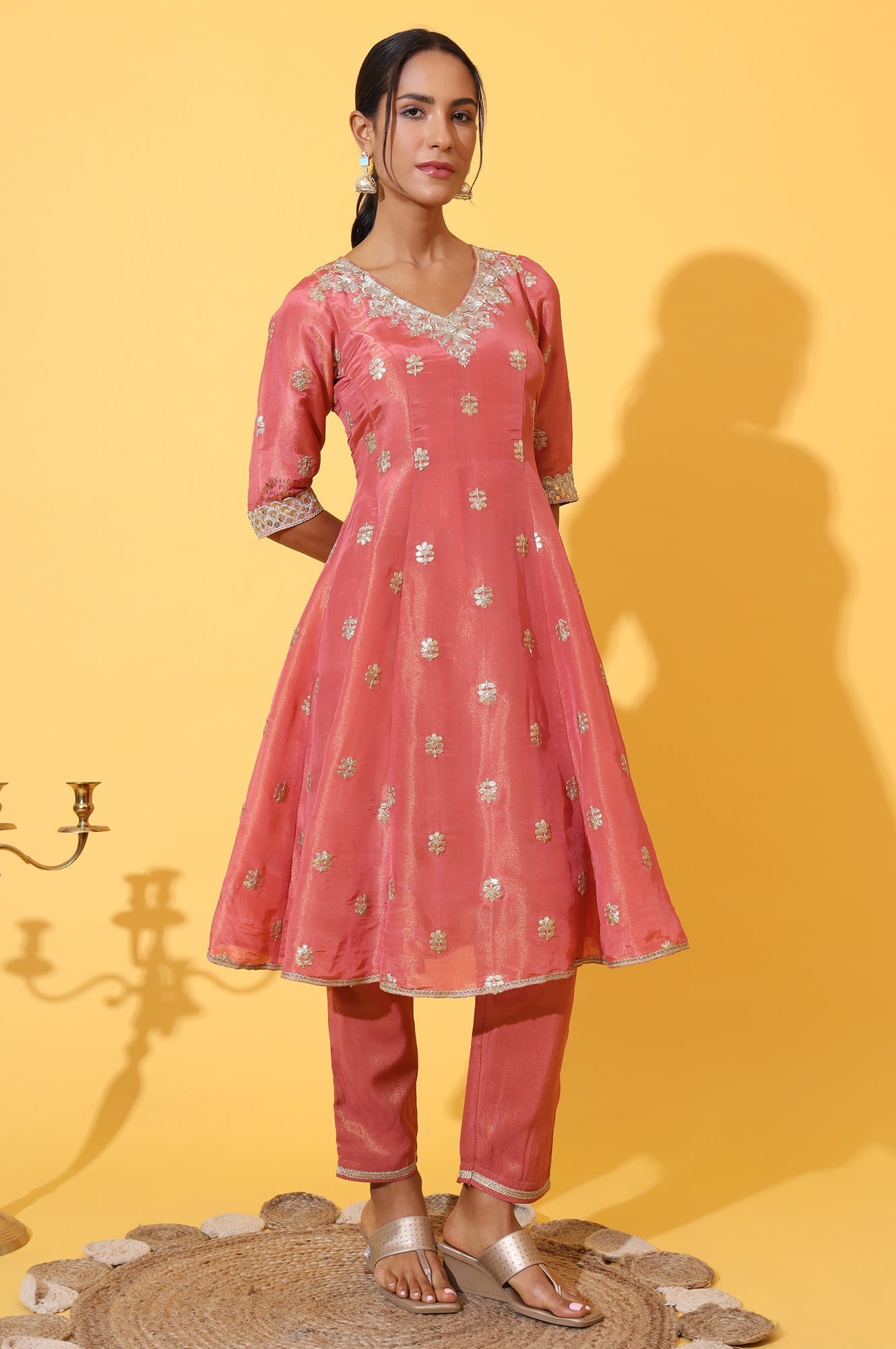 https://cdn.shopify.com/s/files/1/0776/0419/2550/files/AD10671-E608142_6.jpg?v=1769763083