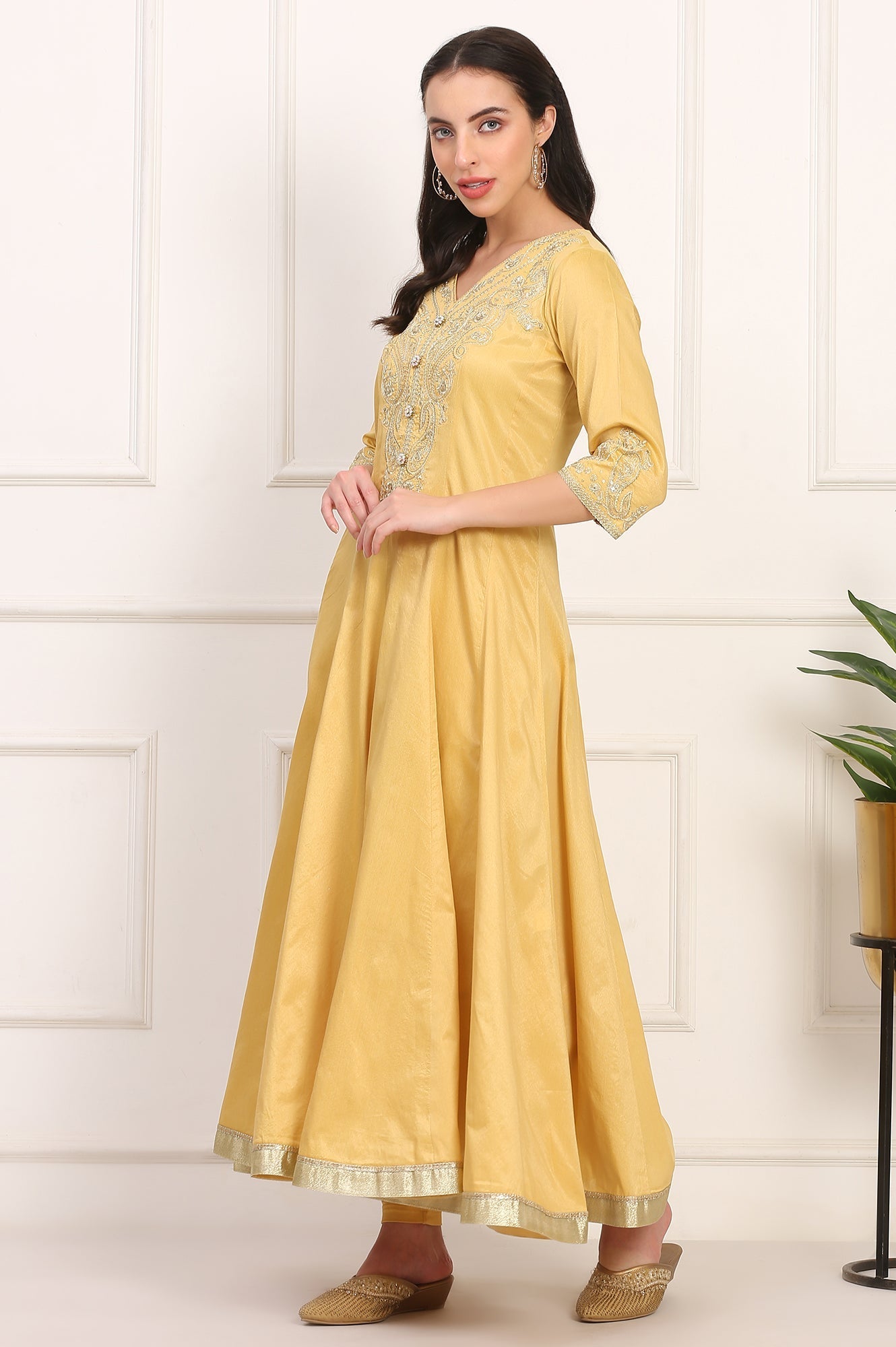 https://cdn.shopify.com/s/files/1/0776/0419/2550/files/AD10676-705626_4.jpg?v=1769763301