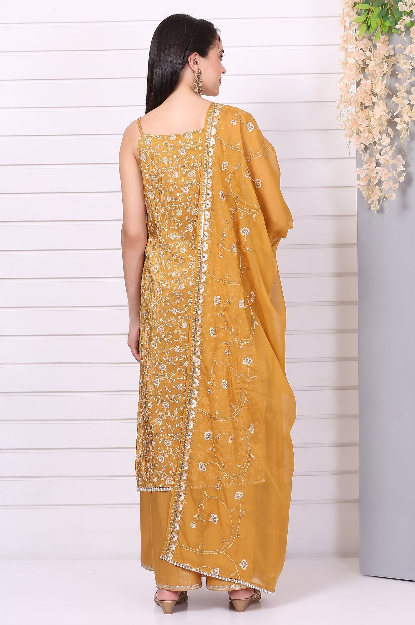 https://cdn.shopify.com/s/files/1/0776/0419/2550/files/AD10681-E608156_5.jpg?v=1769763314