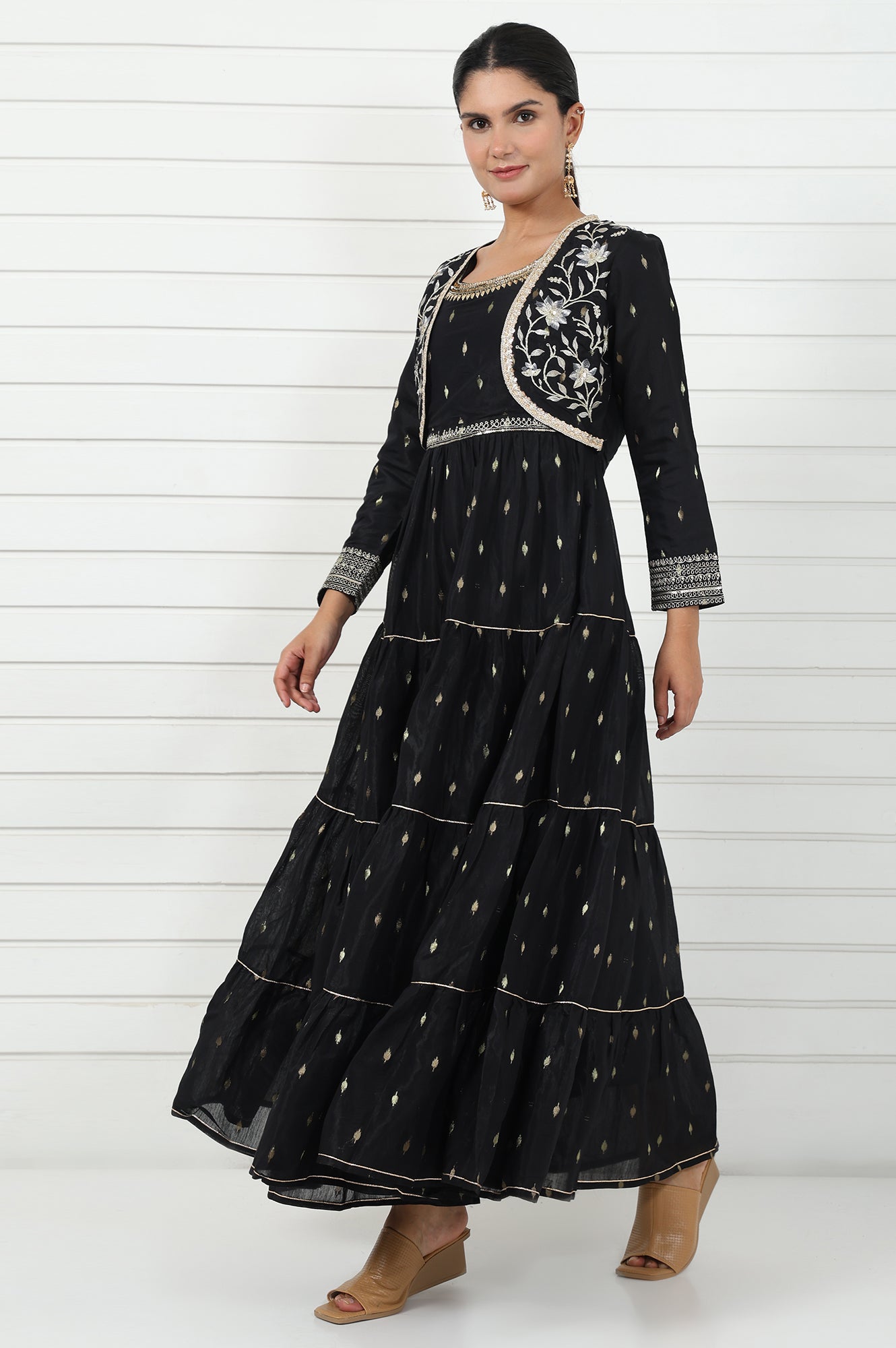 https://cdn.shopify.com/s/files/1/0776/0419/2550/files/AD10715-705647_4.jpg?v=1769764138