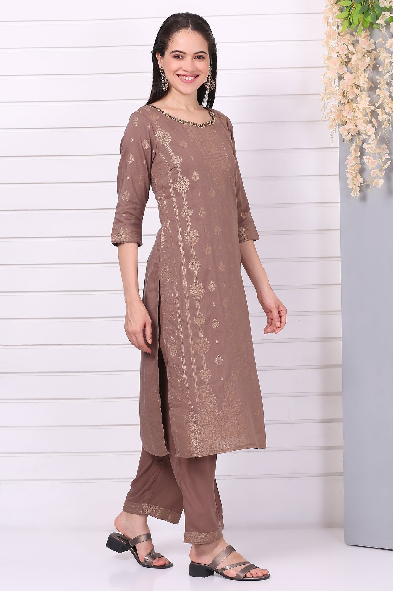 https://cdn.shopify.com/s/files/1/0776/0419/2550/files/AD15569-705531_6.jpg?v=1769763340