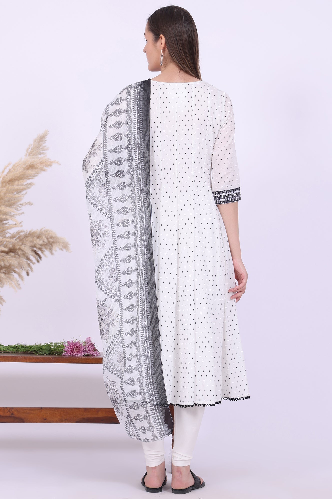 https://cdn.shopify.com/s/files/1/0776/0419/2550/files/AS15728-705528_5.jpg?v=1769762460