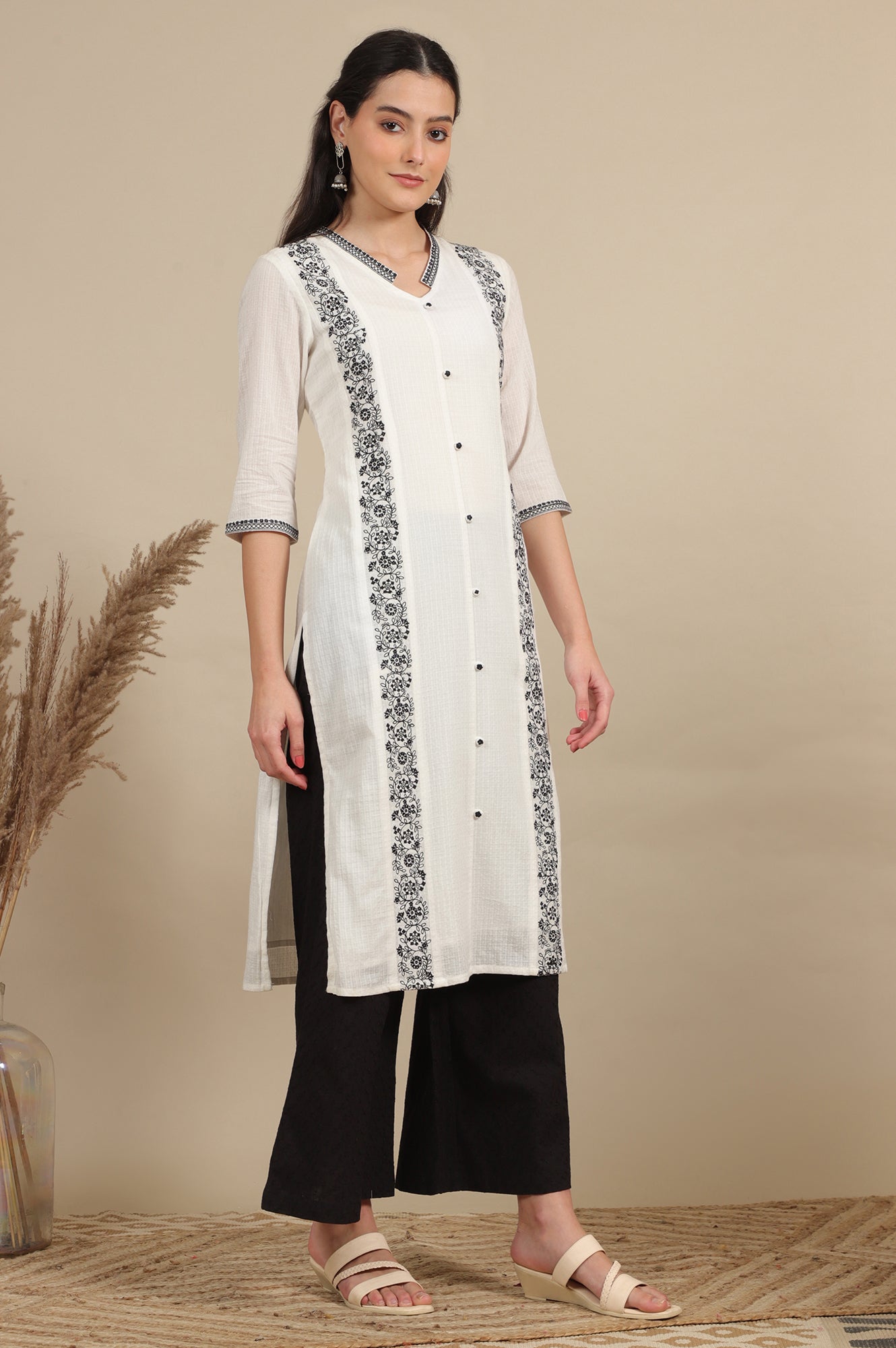 https://cdn.shopify.com/s/files/1/0776/0419/2550/files/AS15734-608255_6.jpg?v=1769763667