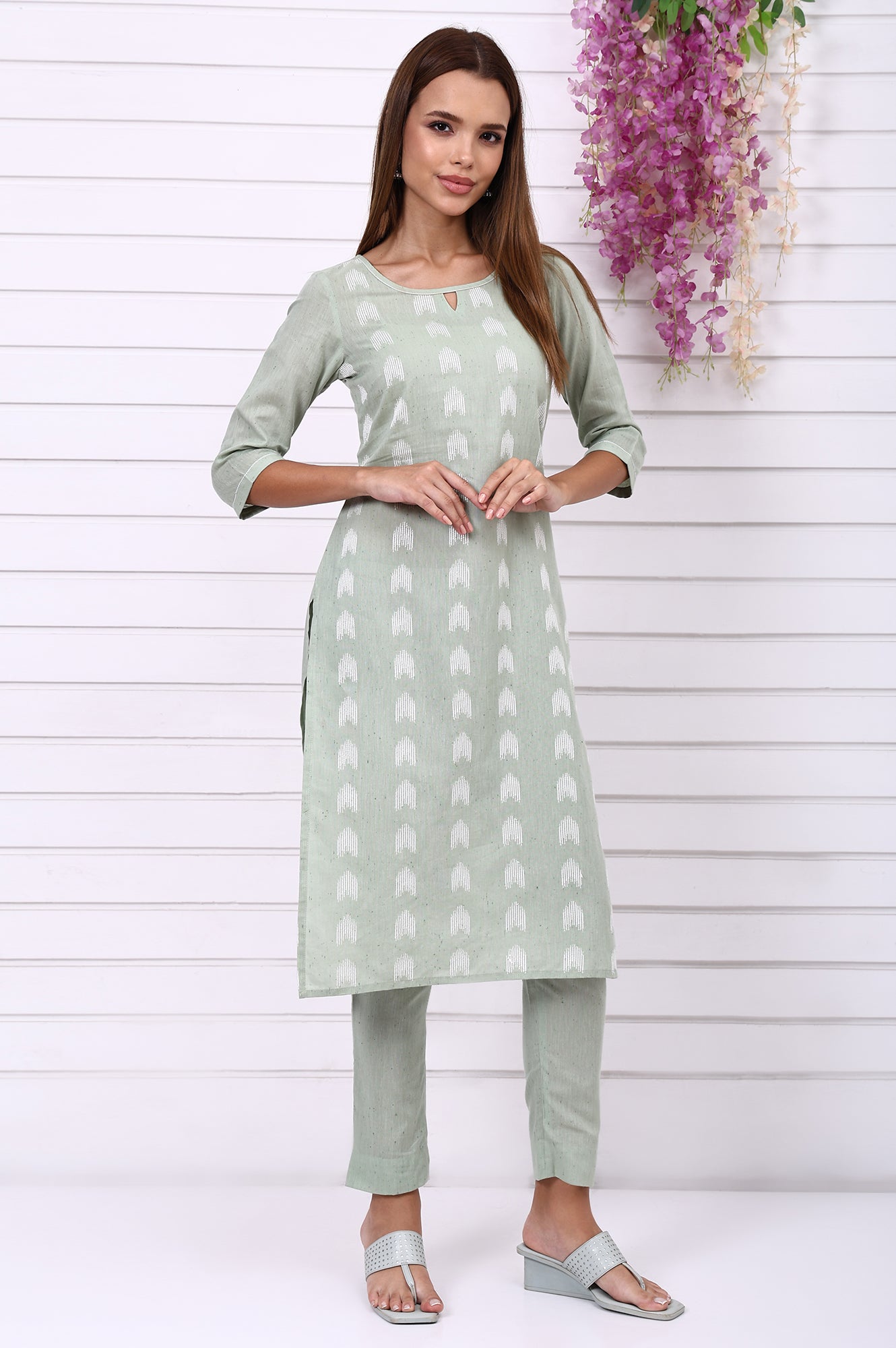 https://cdn.shopify.com/s/files/1/0776/0419/2550/files/AS15962-705666_6.jpg?v=1769764213