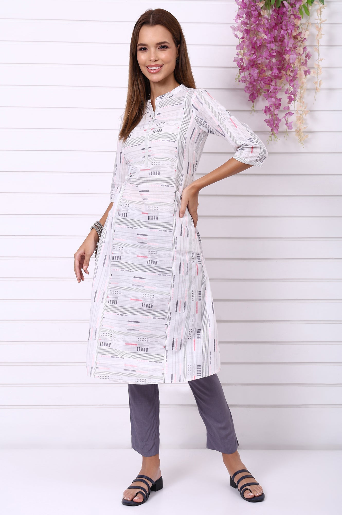 https://cdn.shopify.com/s/files/1/0776/0419/2550/files/AS15964-705674_2.jpg?v=1769763796
