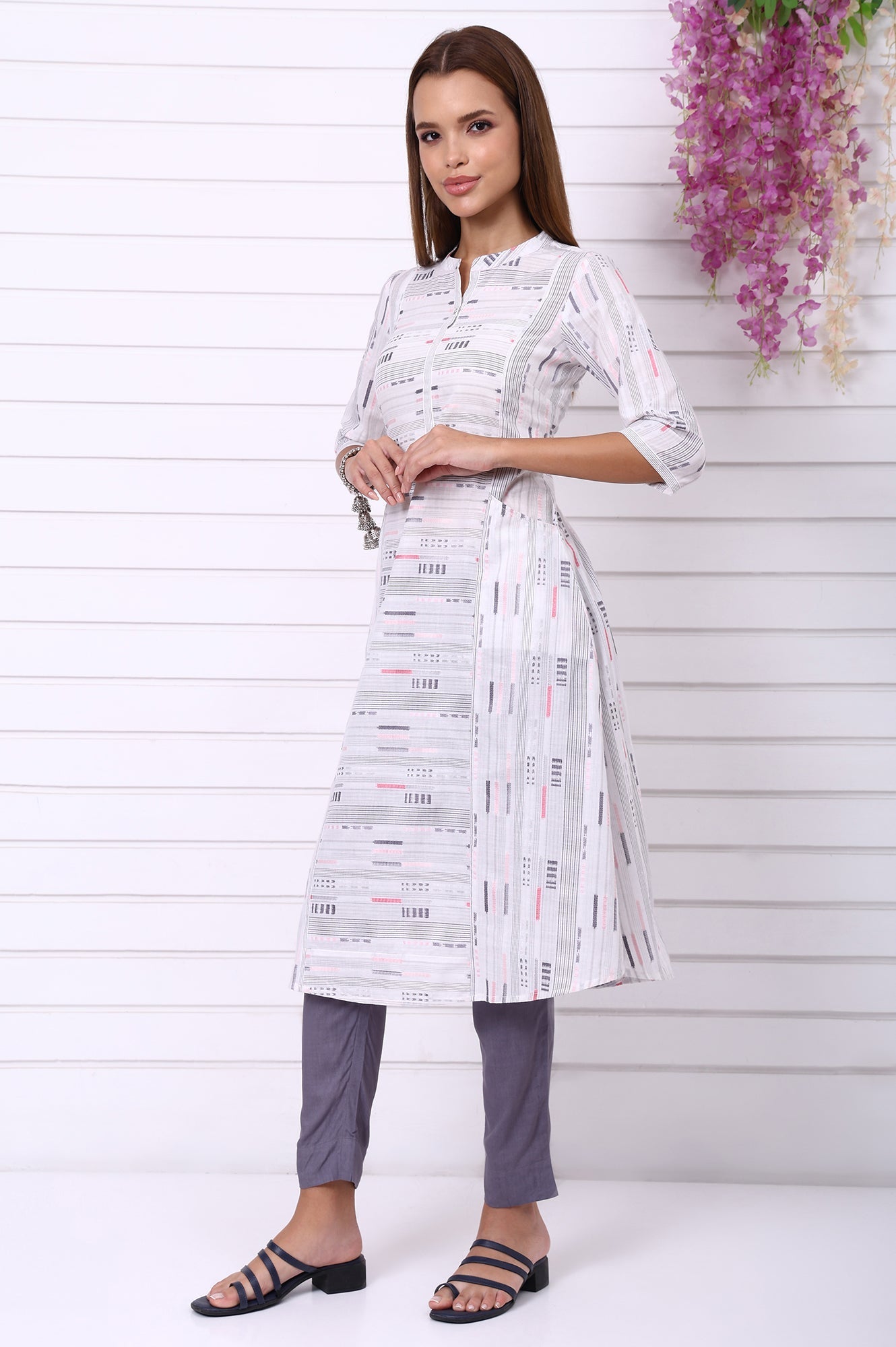 https://cdn.shopify.com/s/files/1/0776/0419/2550/files/AS15964-705674_4.jpg?v=1769763796