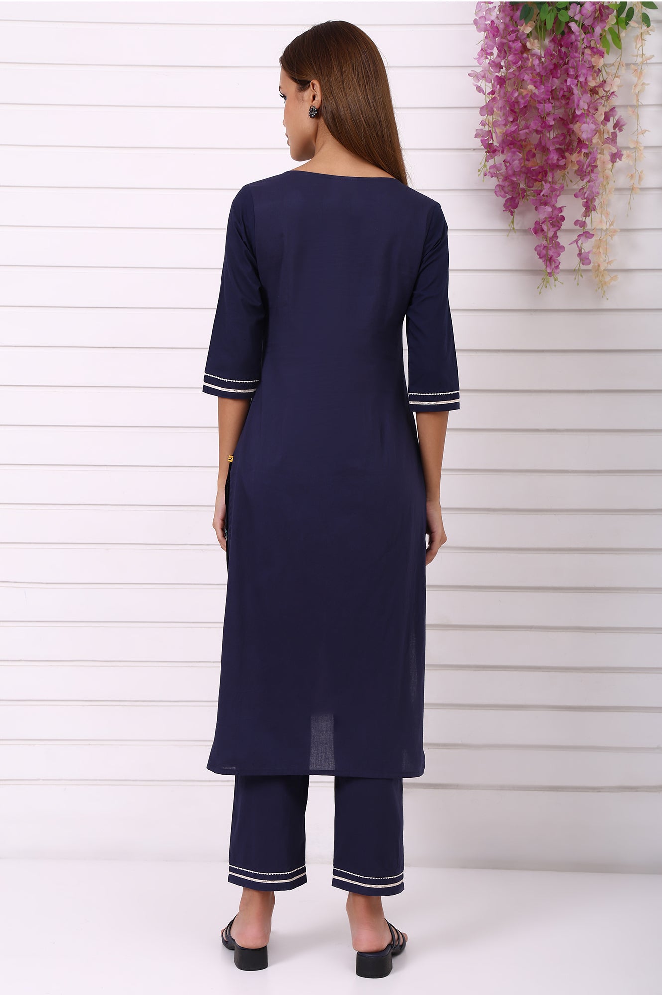 https://cdn.shopify.com/s/files/1/0776/0419/2550/files/AS16065-E608559_5.jpg?v=1769764543