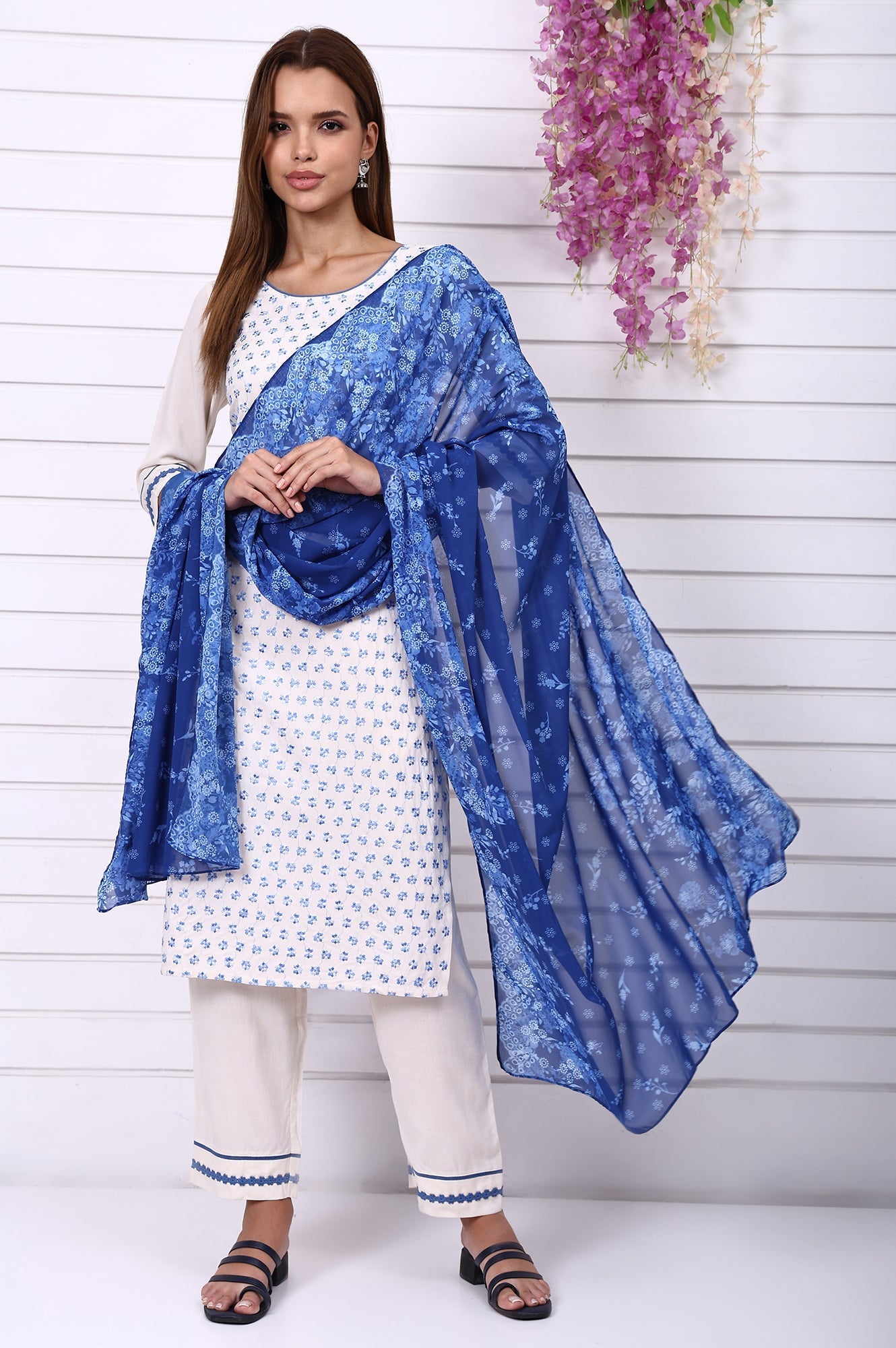 https://cdn.shopify.com/s/files/1/0776/0419/2550/files/AS16079-E608565_1.jpg?v=1769764169