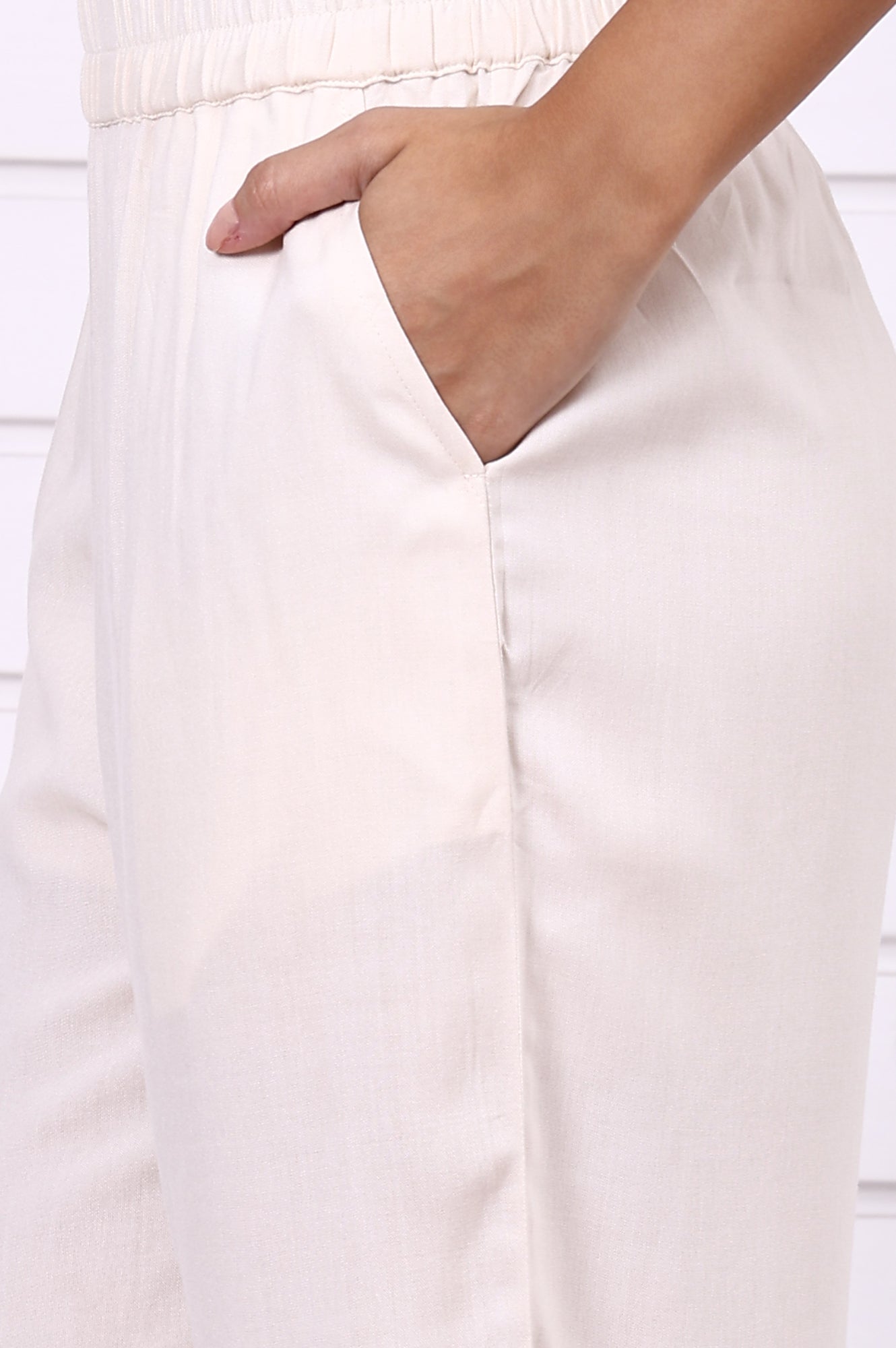 https://cdn.shopify.com/s/files/1/0776/0419/2550/files/AS16079-E608565_9.jpg?v=1769764169