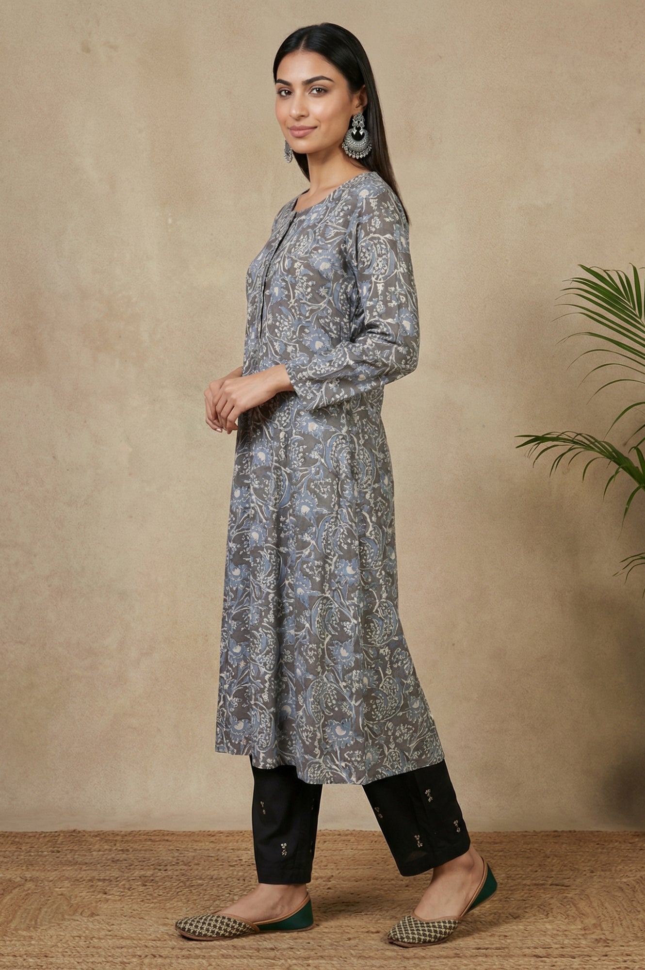 https://cdn.shopify.com/s/files/1/0776/0419/2550/files/F12274-911951C_4.jpg?v=1773656854