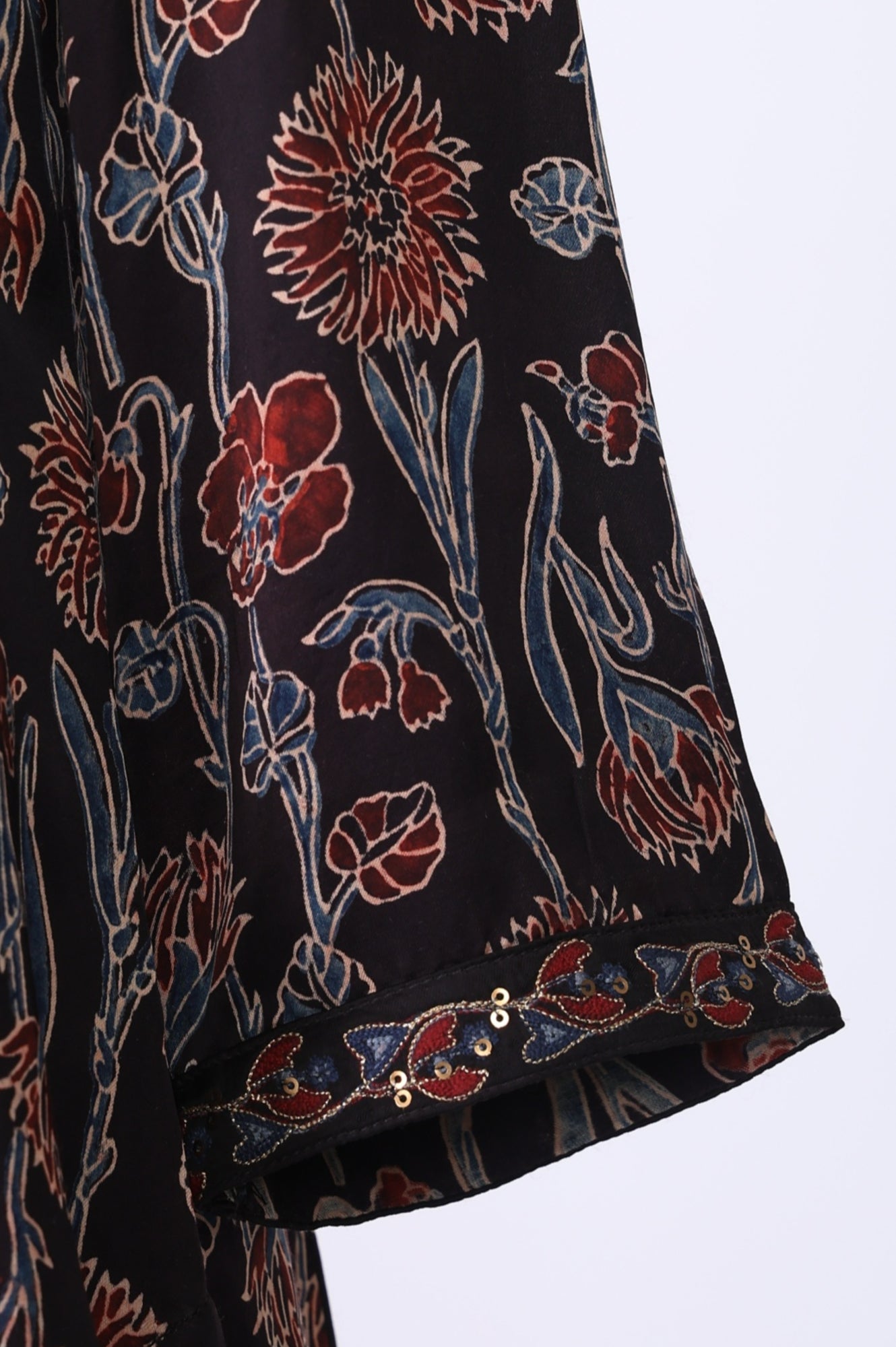 https://cdn.shopify.com/s/files/1/0776/0419/2550/files/F12302-911929_7.jpg?v=1773656848