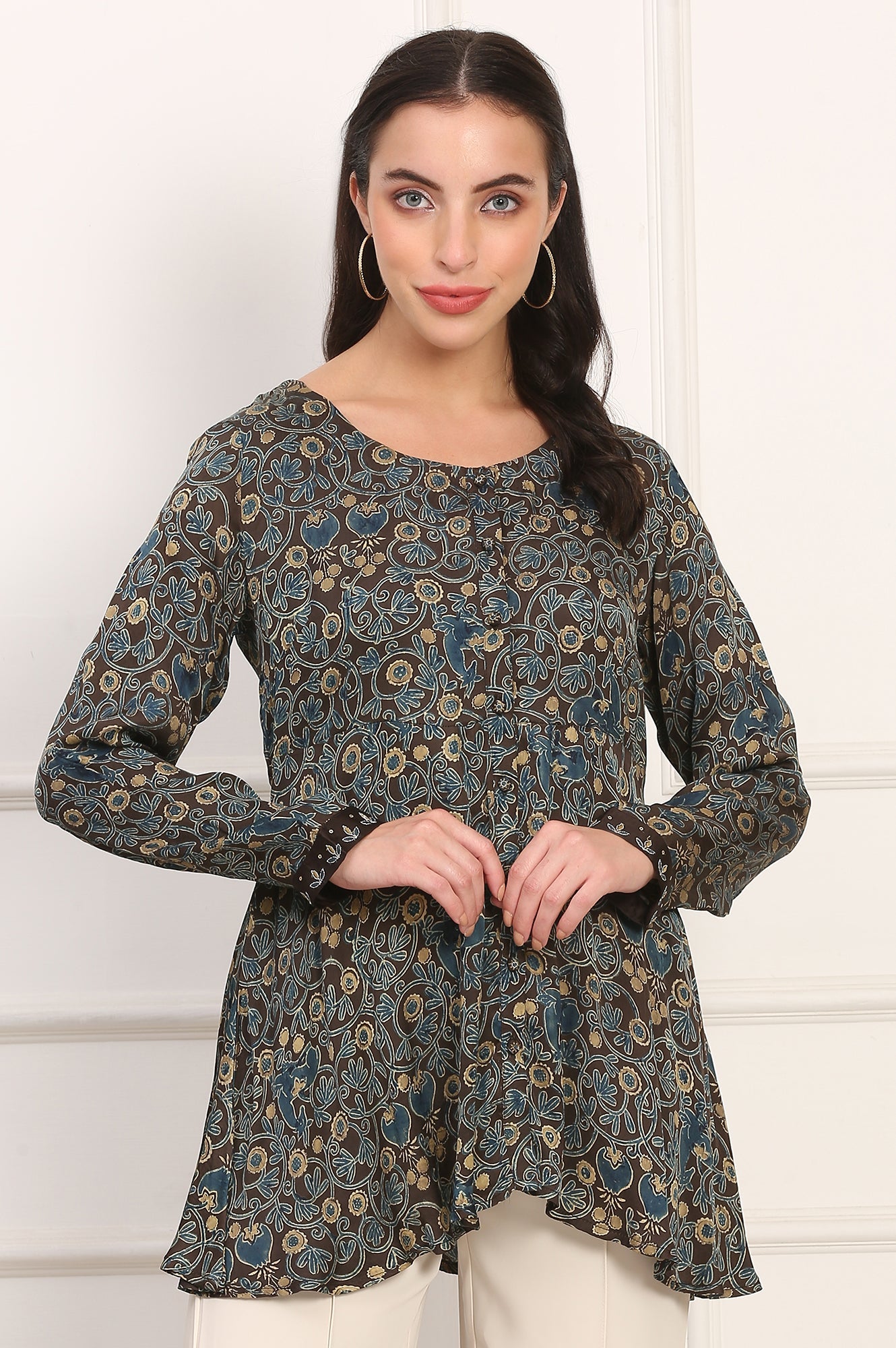https://cdn.shopify.com/s/files/1/0776/0419/2550/files/F31153-911527B_1.jpg?v=1756280387