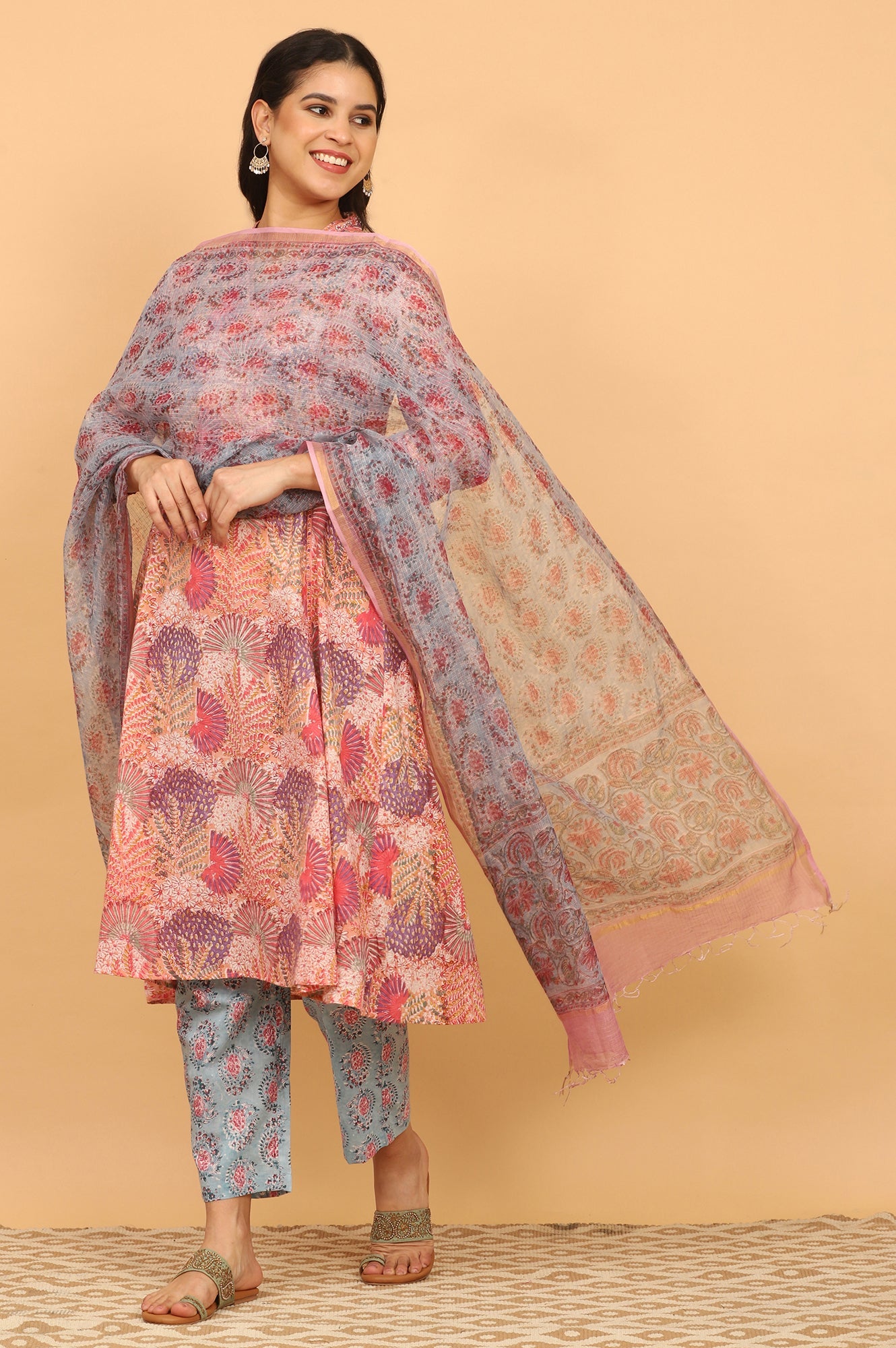 https://cdn.shopify.com/s/files/1/0776/0419/2550/files/F82527-911711_1_984f00a8-2c30-43ae-99e8-4cb0625cb57e.jpg?v=1756280430