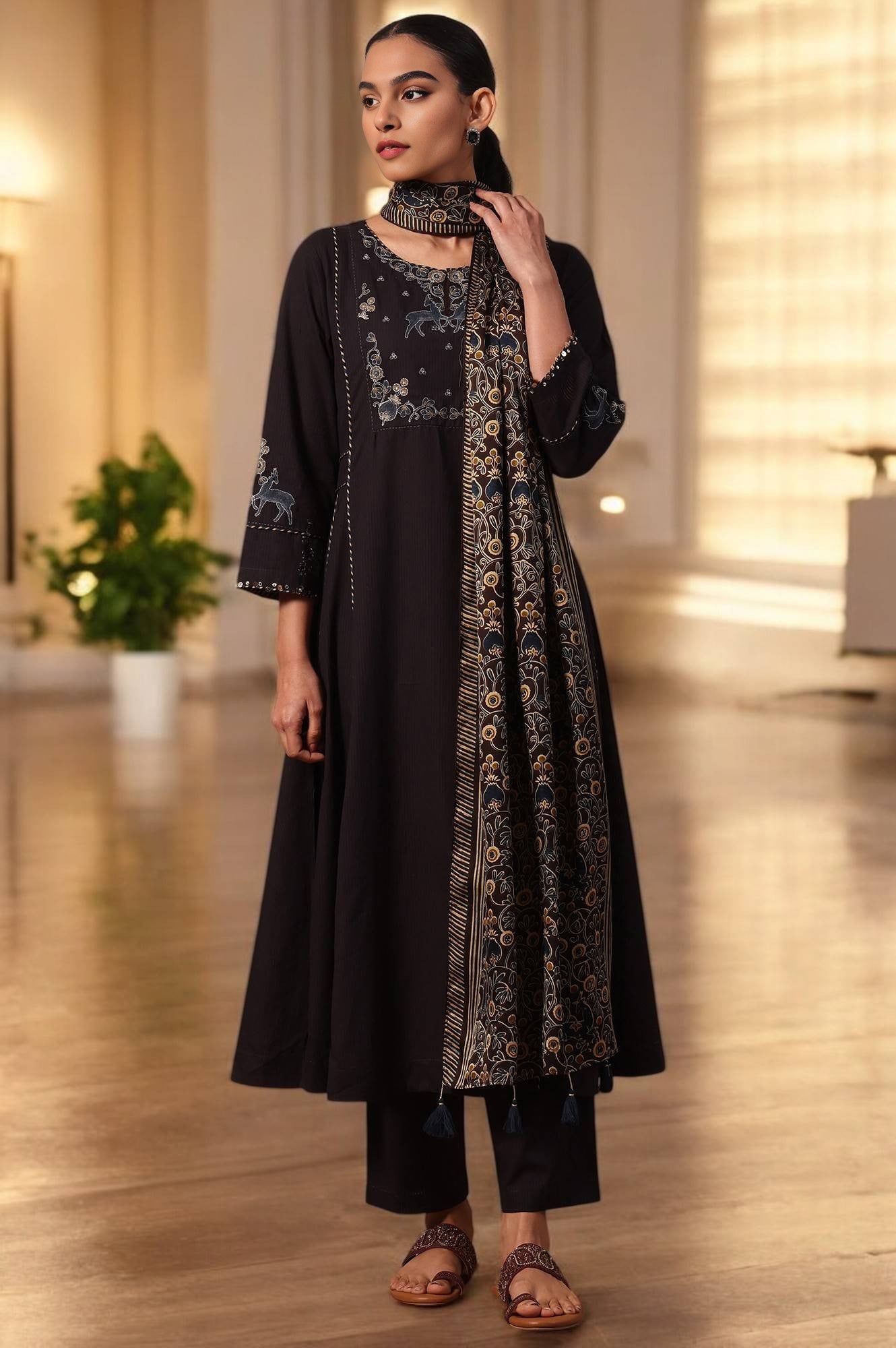 https://cdn.shopify.com/s/files/1/0776/0419/2550/files/FS12032-921078.jpg?v=1753188575