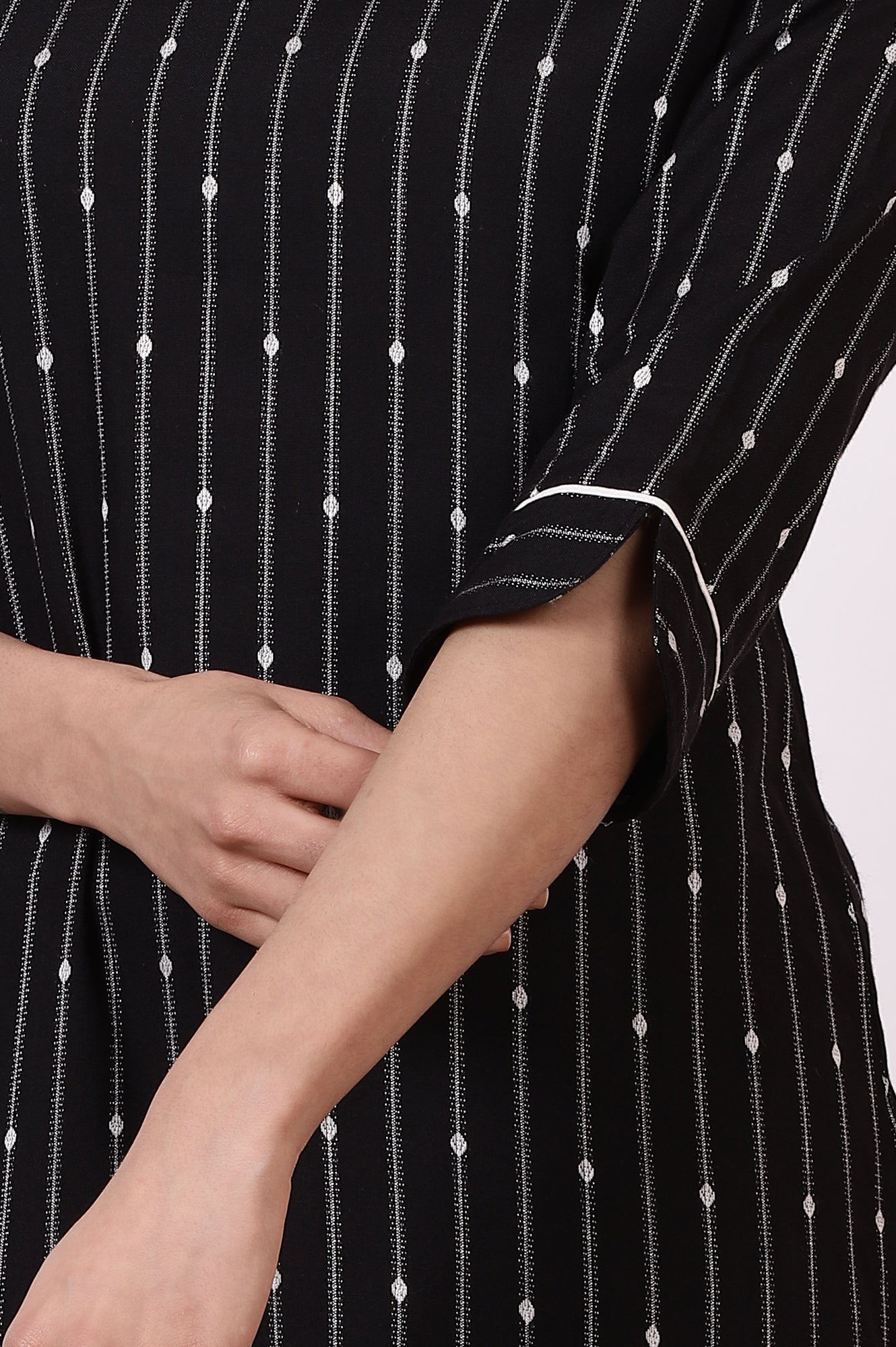https://cdn.shopify.com/s/files/1/0776/0419/2550/files/ONAS14452-701933_7.jpg?v=1769763081