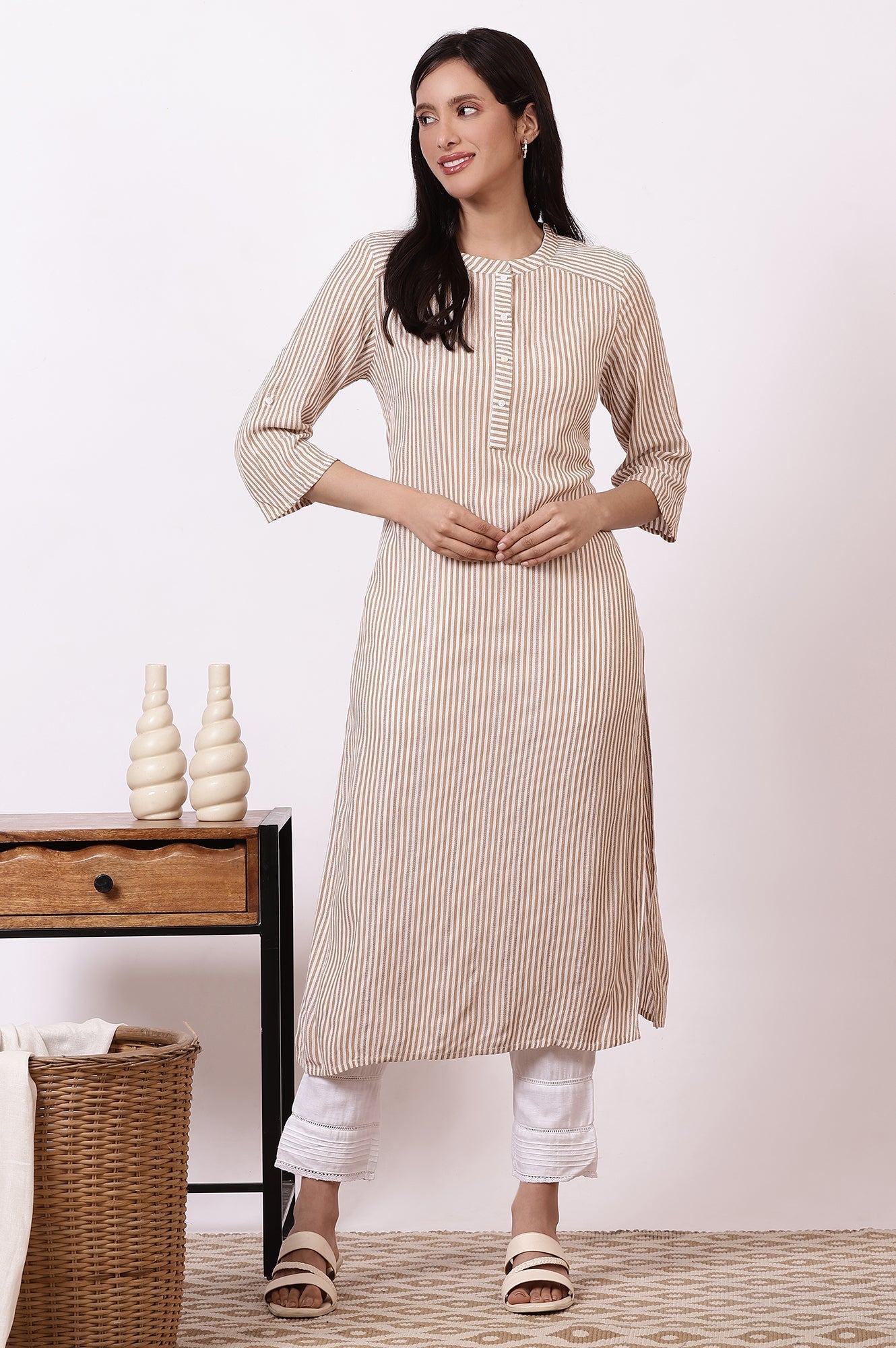https://cdn.shopify.com/s/files/1/0776/0419/2550/files/ONAS14479-704531_1.jpg?v=1769763090