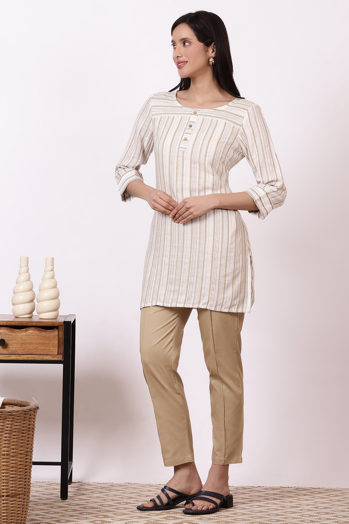 https://cdn.shopify.com/s/files/1/0776/0419/2550/files/ONAS30322-704120_4.jpg?v=1769763127