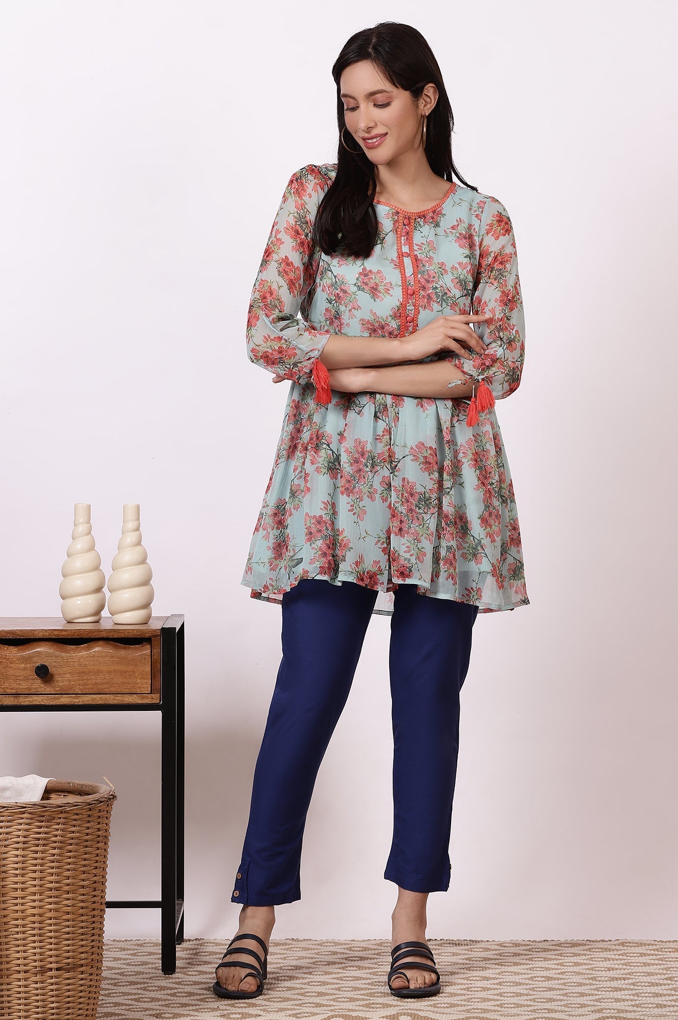 https://cdn.shopify.com/s/files/1/0776/0419/2550/files/ONAS30326-506457_1.jpg?v=1769763142