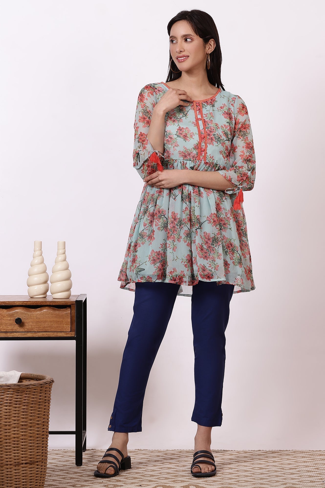 https://cdn.shopify.com/s/files/1/0776/0419/2550/files/ONAS30326-506457_2.jpg?v=1769763142
