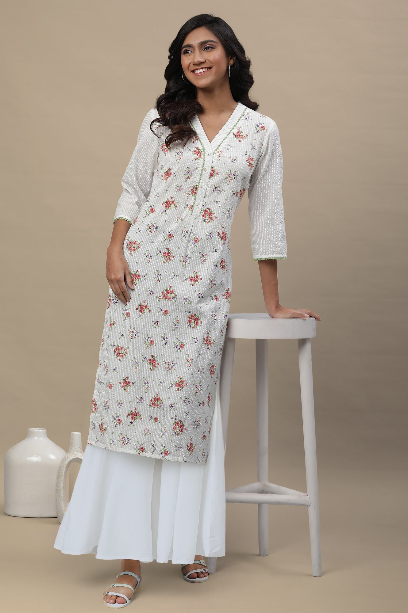 https://cdn.shopify.com/s/files/1/0776/0419/2550/files/ONVAS14493-507455.jpg?v=1769765423