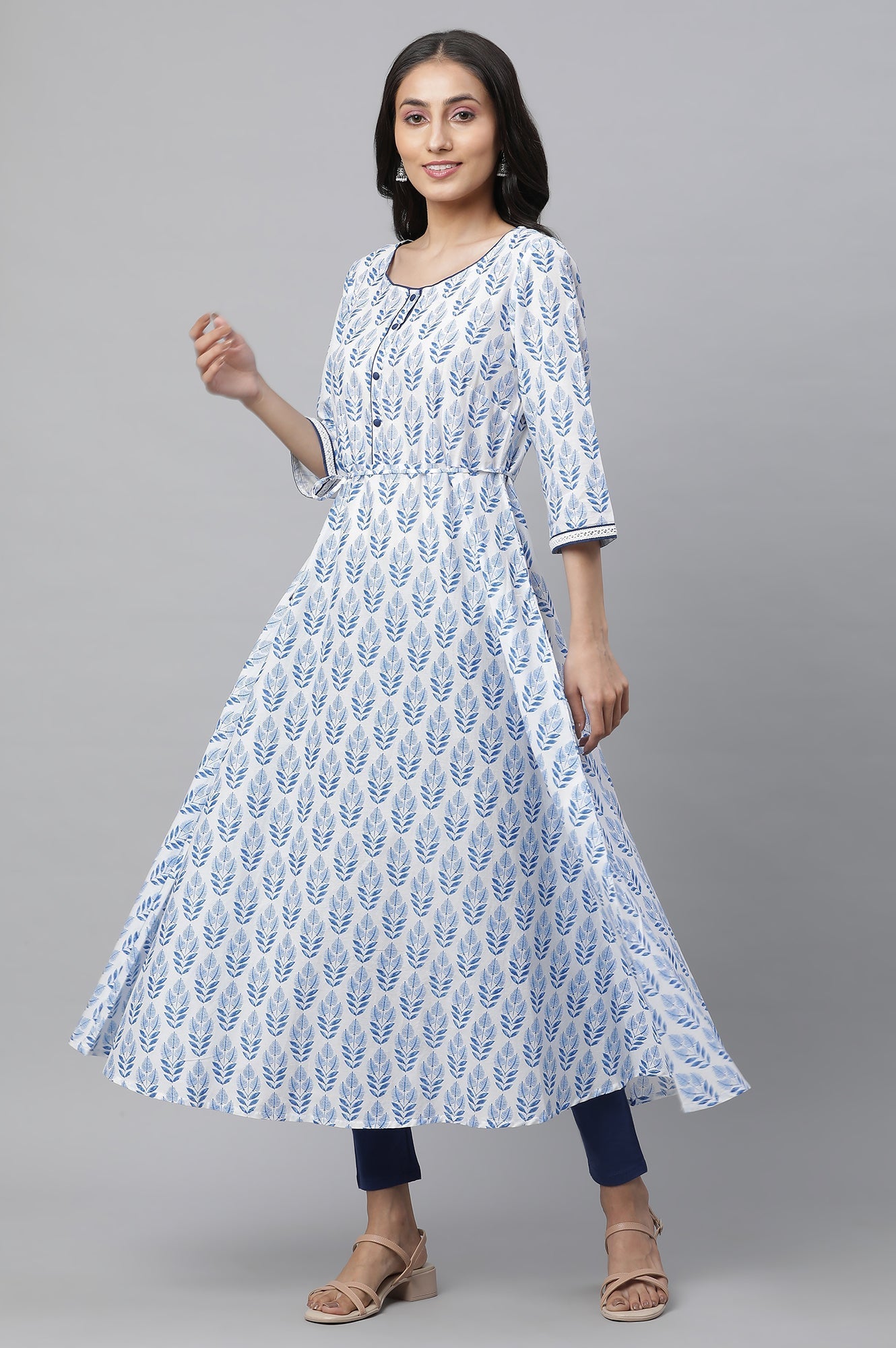 https://cdn.shopify.com/s/files/1/0776/0419/2550/files/VCSTB2A-10046_2.jpg?v=1769764088