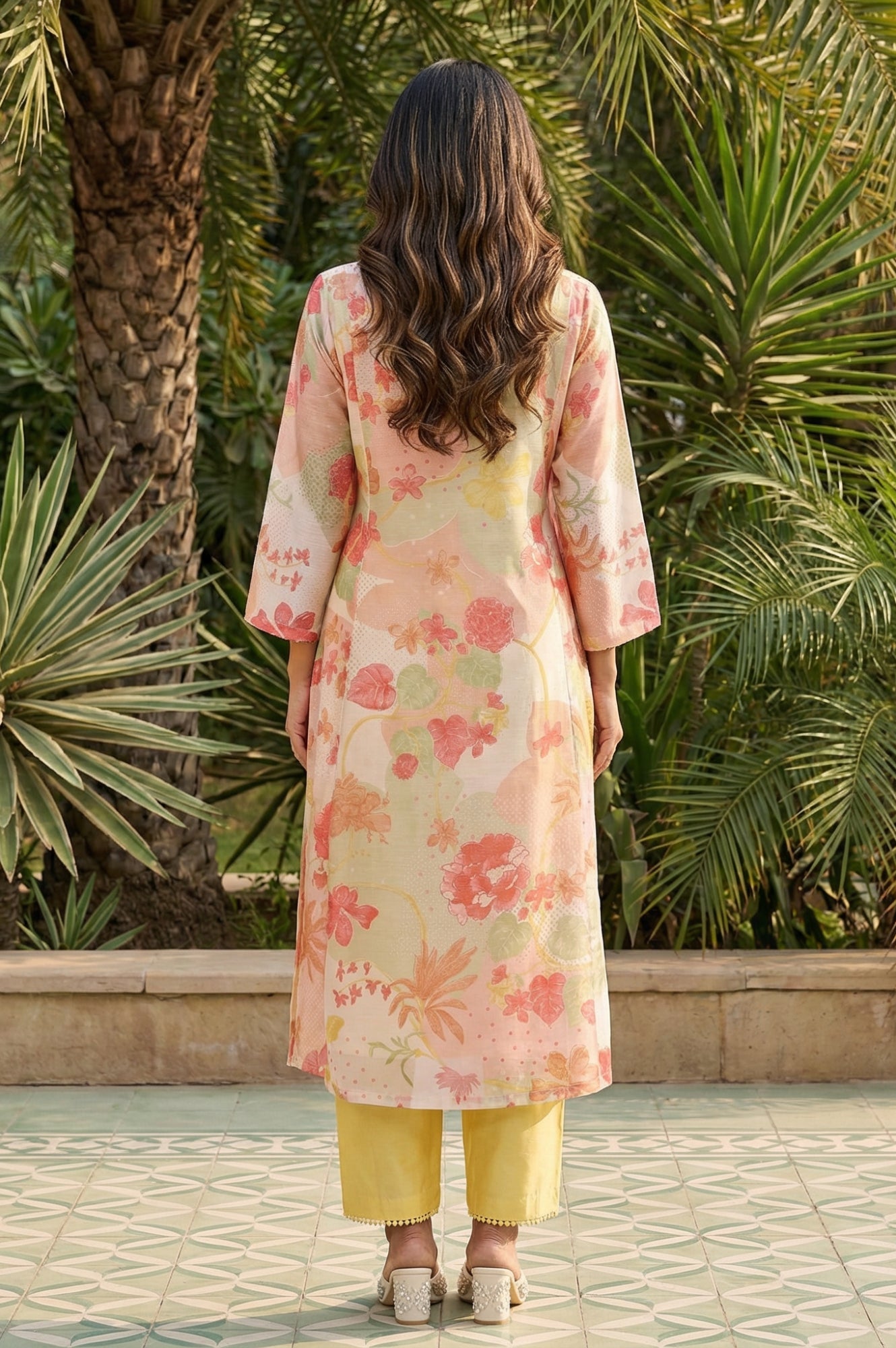 https://cdn.shopify.com/s/files/1/0776/0419/2550/files/W13686-126965_4.jpg?v=1767161190