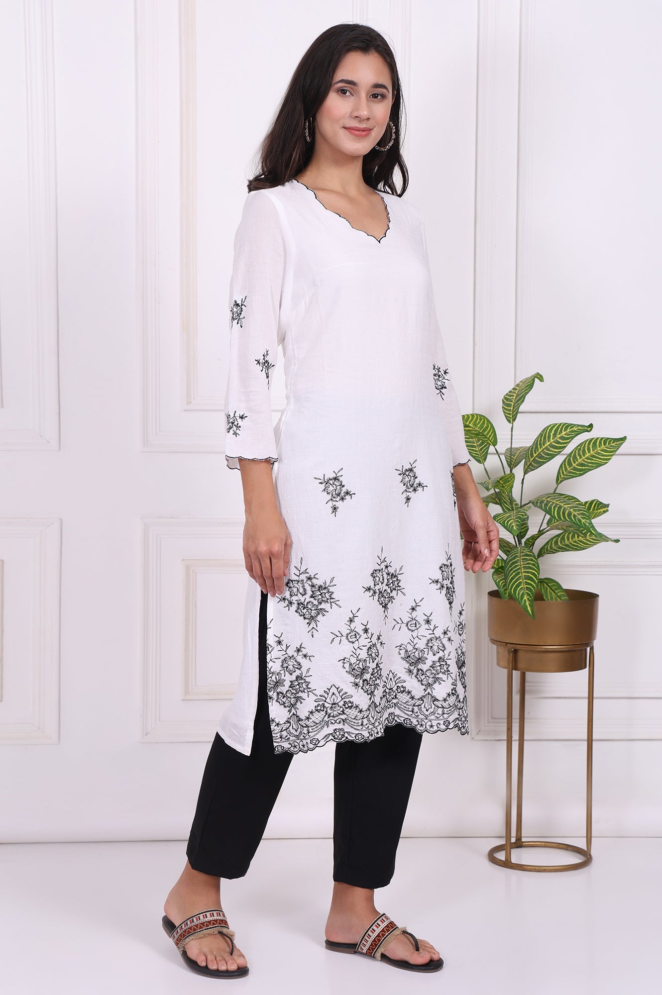 https://cdn.shopify.com/s/files/1/0776/0419/2550/files/W13694-401070_6.jpg?v=1764652159