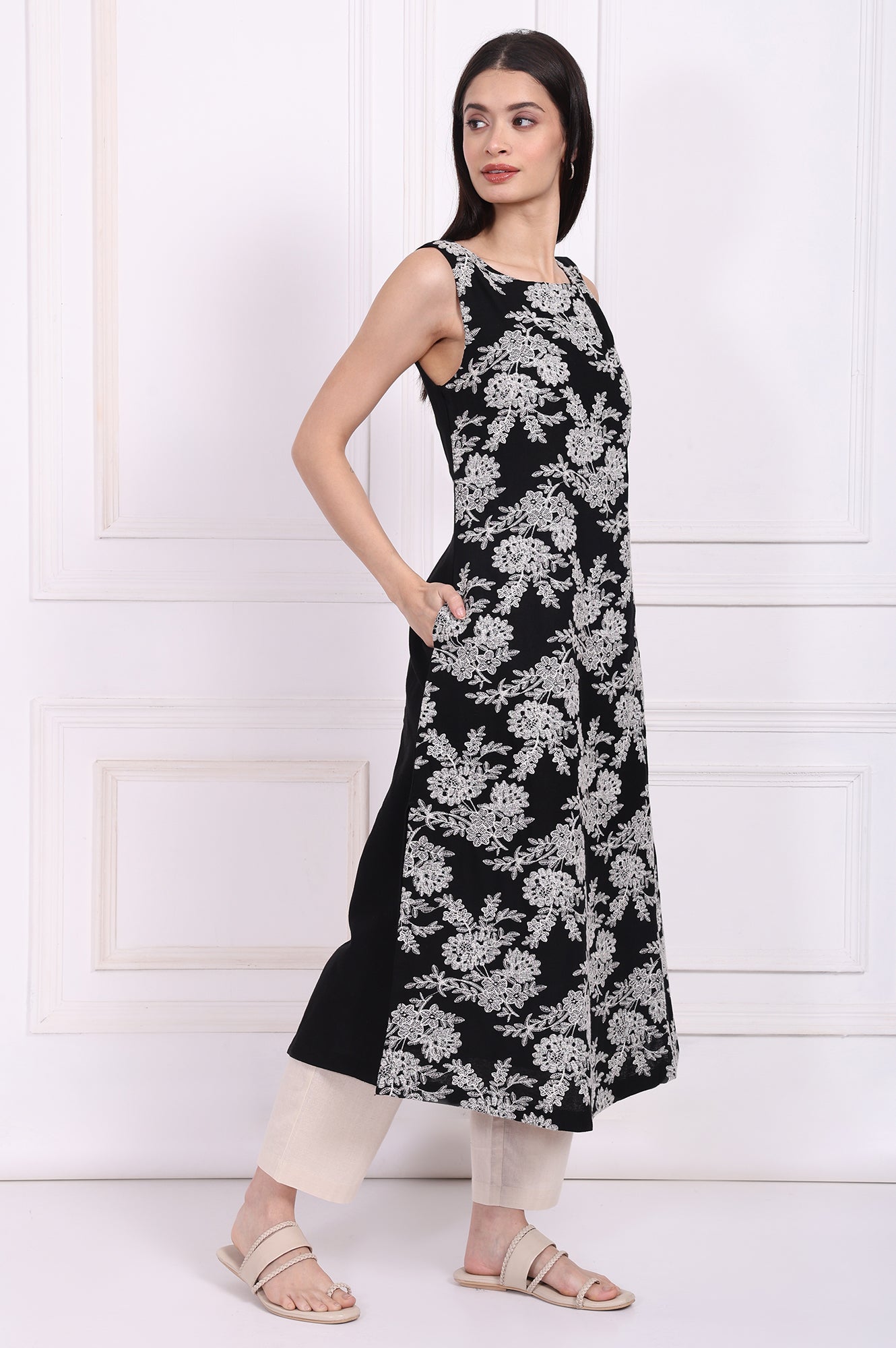 https://cdn.shopify.com/s/files/1/0776/0419/2550/files/W13696-401060_6.jpg?v=1761279084