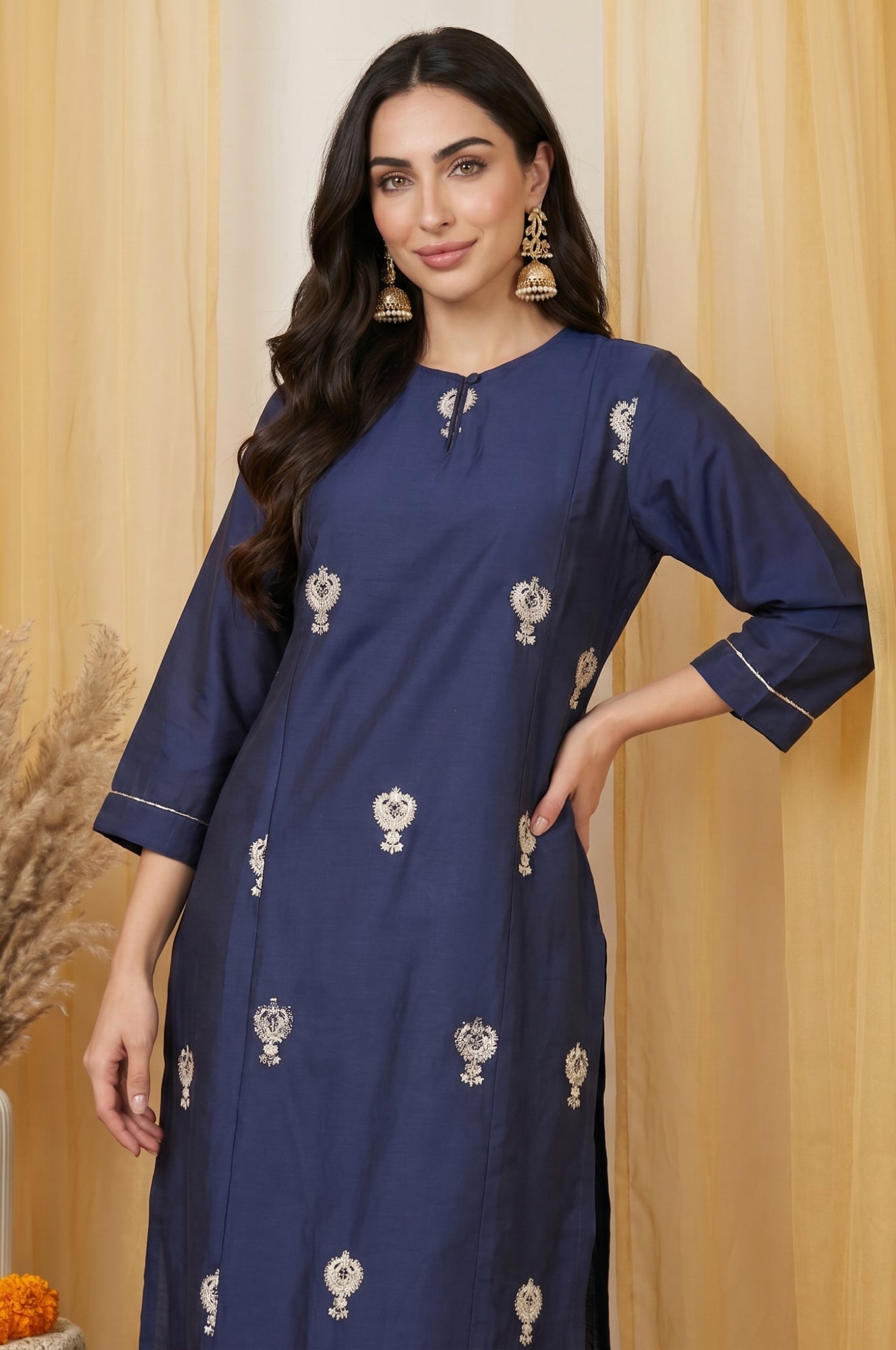 https://cdn.shopify.com/s/files/1/0776/0419/2550/files/W19985O-222102_2.jpg?v=1777985293