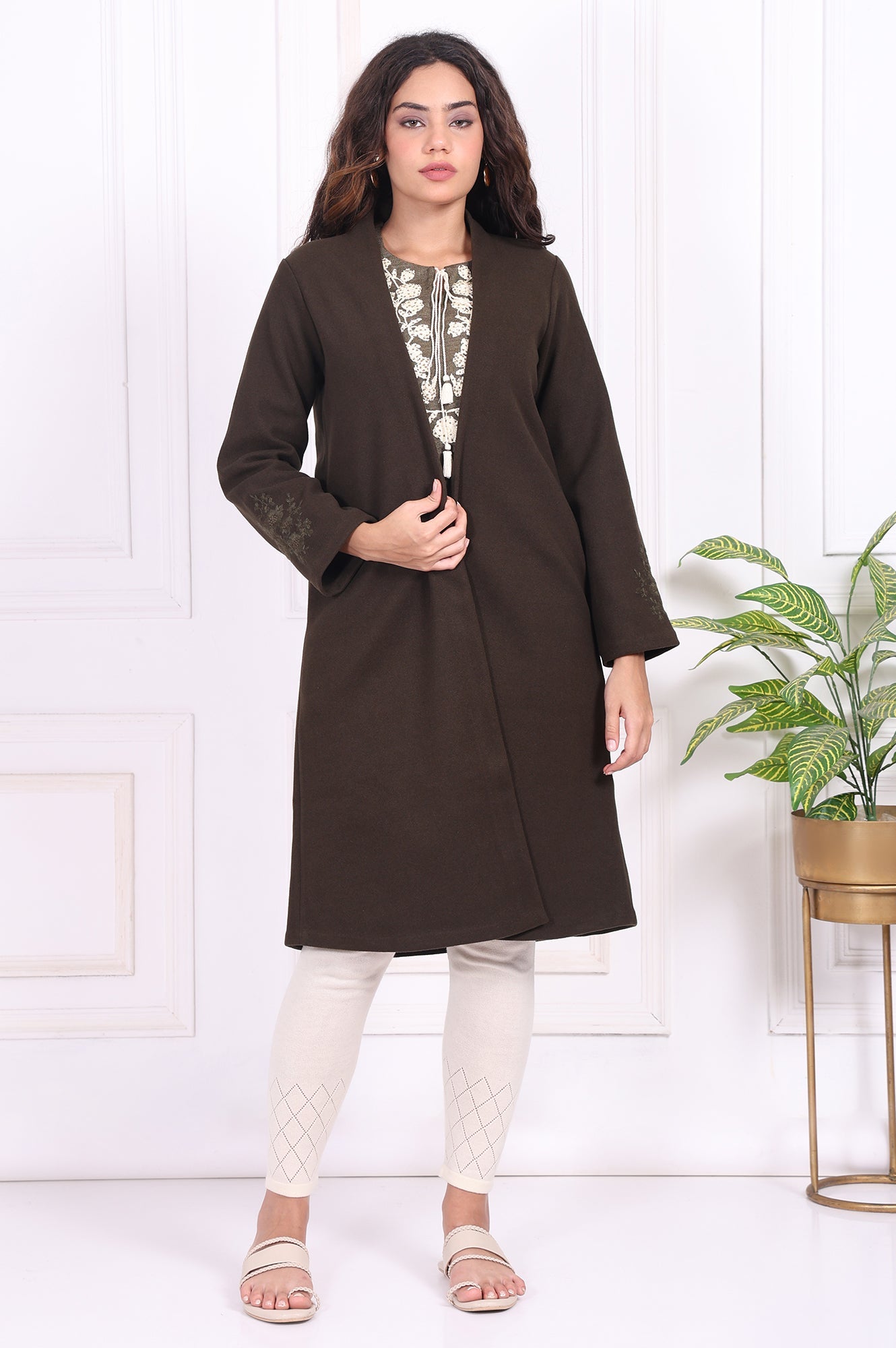 https://cdn.shopify.com/s/files/1/0776/0419/2550/files/W20222-224568_1.jpg?v=1762589031