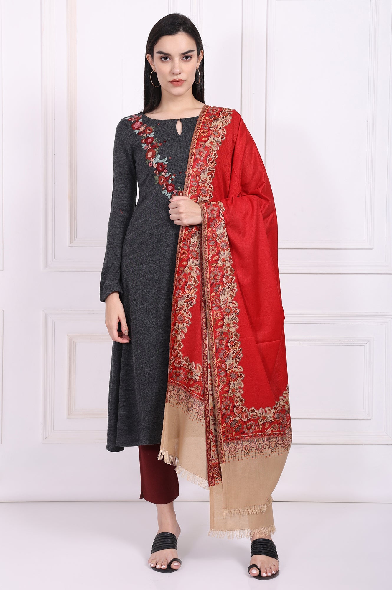 https://cdn.shopify.com/s/files/1/0776/0419/2550/files/W82656-314612_2.jpg?v=1761280851