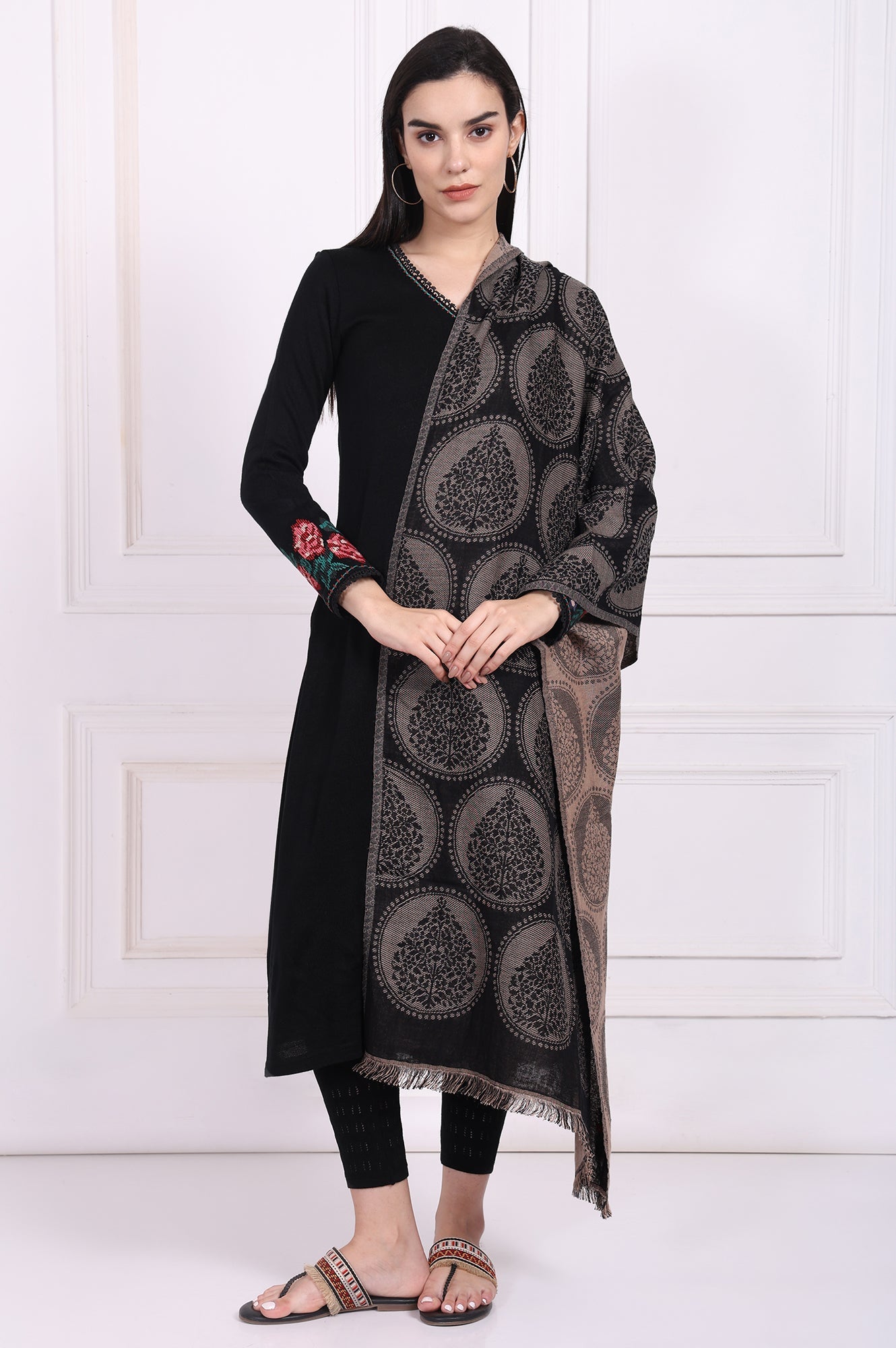 https://cdn.shopify.com/s/files/1/0776/0419/2550/files/W82663-314602_1.jpg?v=1761280803