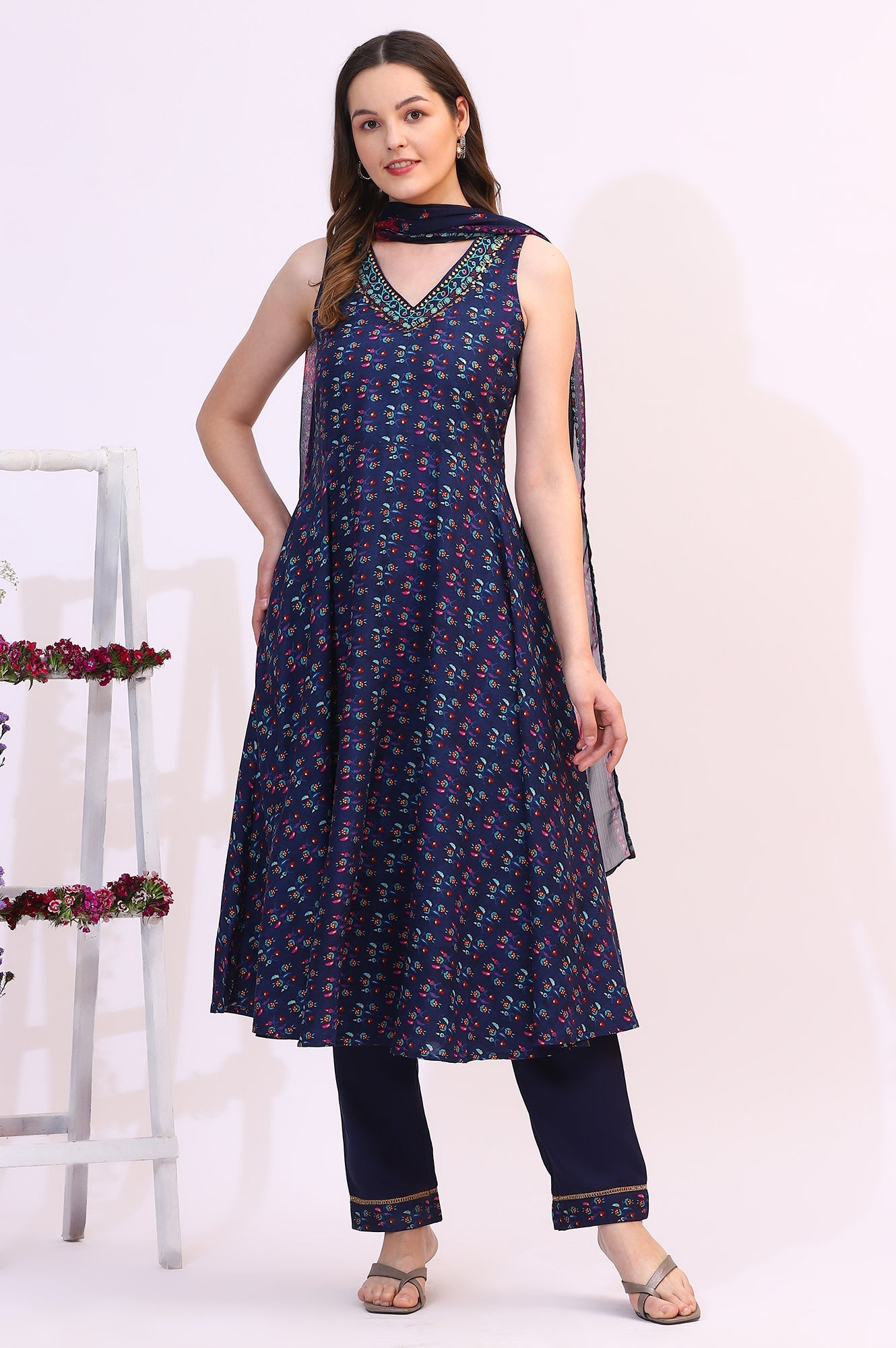 https://cdn.shopify.com/s/files/1/0776/0419/2550/files/WS12123-124620_2_38ab8cb9-b01a-4d65-be12-ea1798825a95.jpg?v=1753188592
