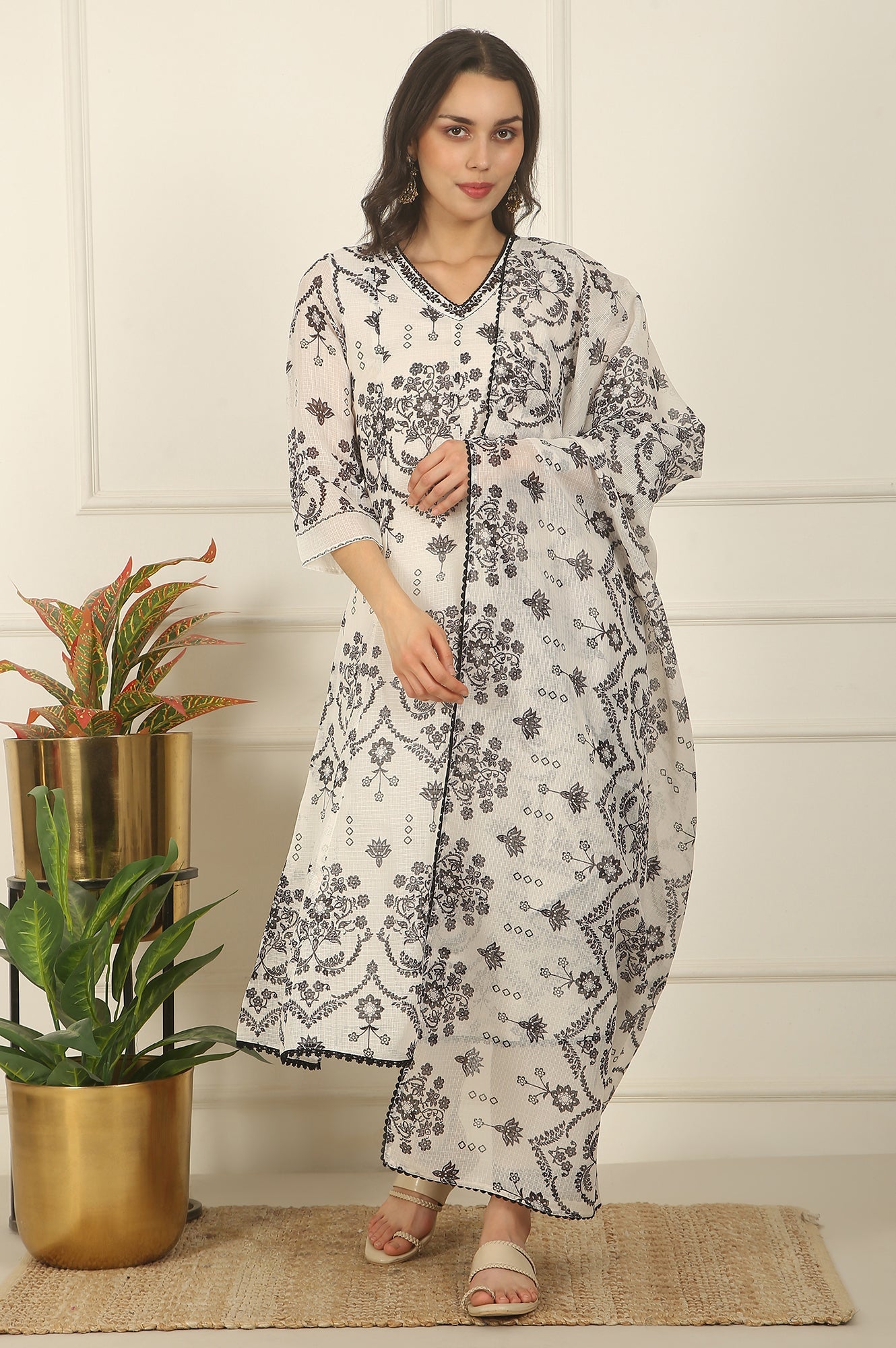 https://cdn.shopify.com/s/files/1/0776/0419/2550/files/WS12716-125554_2.jpg?v=1747056017