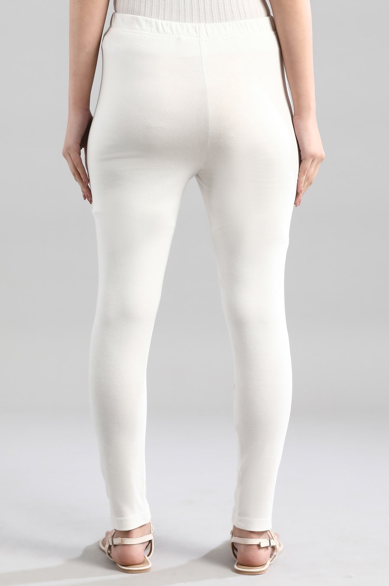 https://cdn.shopify.com/s/files/1/0776/0419/2550/files/21CRA60019-601730_2_51b7a9ef-d0b4-4efc-b470-c574c2335b65.jpg?v=1769763575