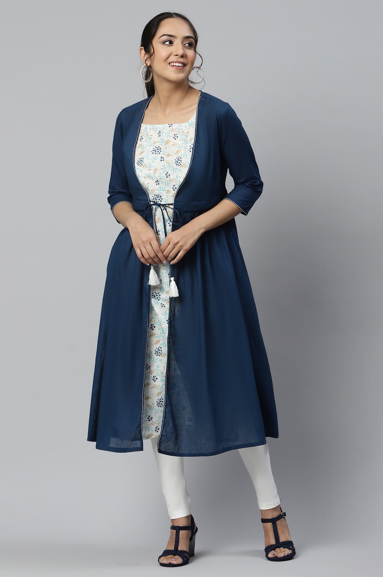 https://cdn.shopify.com/s/files/1/0776/0419/2550/files/22AUAS13387-604589_1_c242f008-876b-490d-878e-799088507153.jpg?v=1769761835