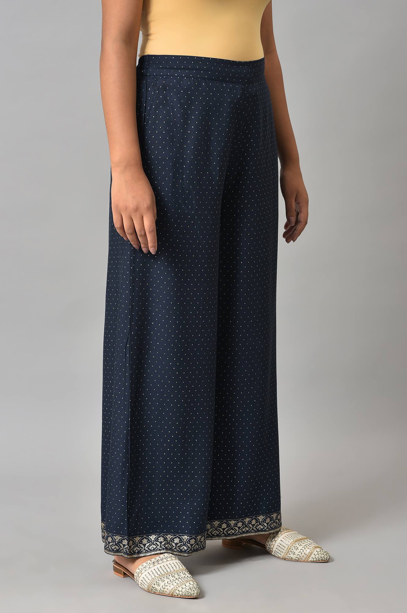 Blue Geometric Printed Straight Kurta with Parallel Pant Set