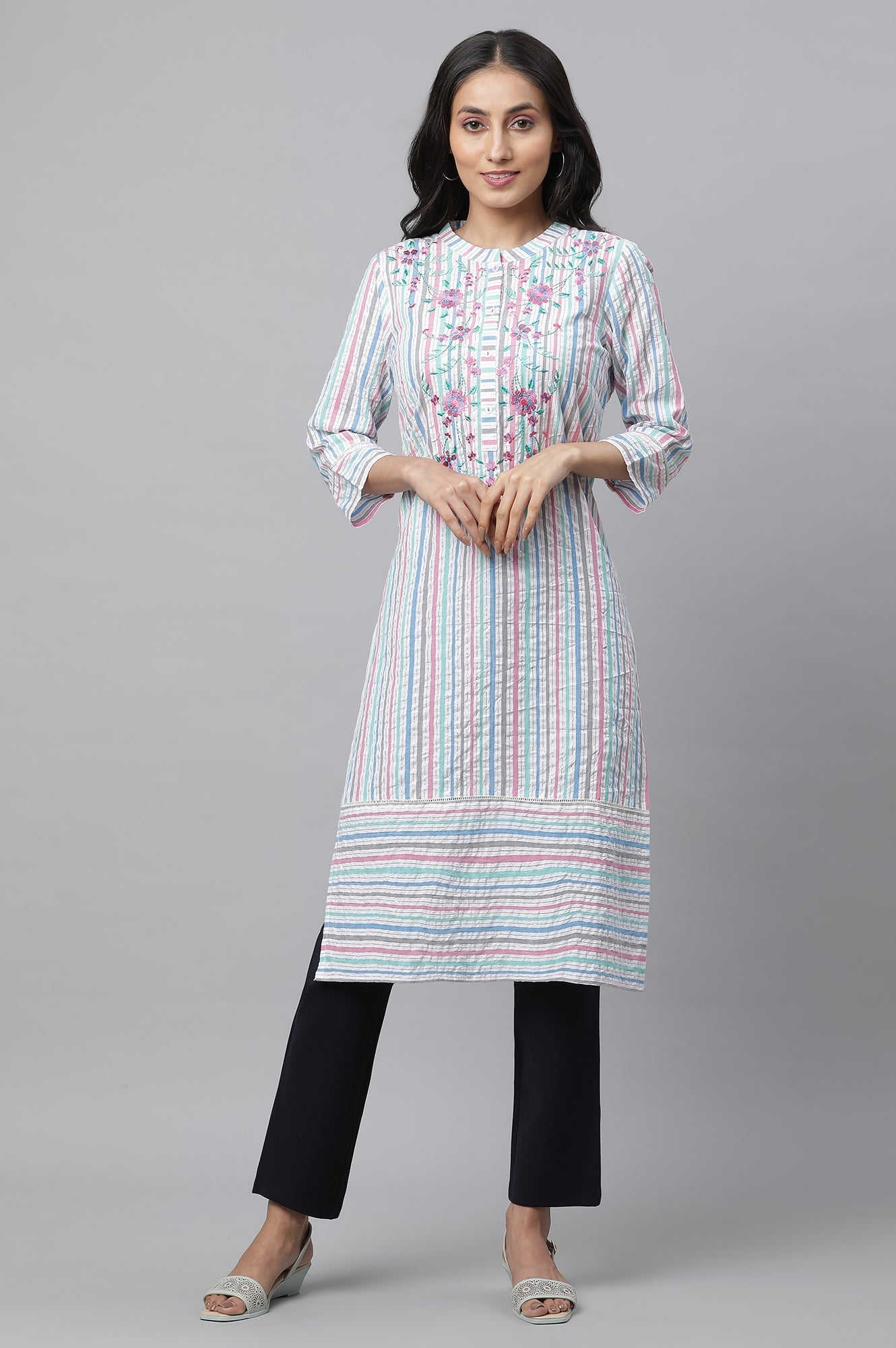 https://cdn.shopify.com/s/files/1/0776/0419/2550/files/23AUA14476-704543_2_73a932ce-114f-4bc9-b162-b7d6c8ec64fa.jpg?v=1769689015