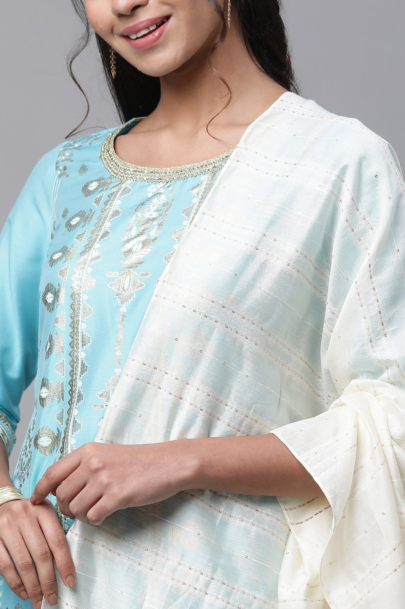https://cdn.shopify.com/s/files/1/0776/0419/2550/files/23AUD14563-506338_6_c664ee91-655d-4085-9af2-899d73f5da5b.jpg?v=1769748519