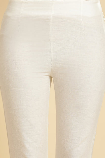 White Solid Embroidered Slim Cotton Pants