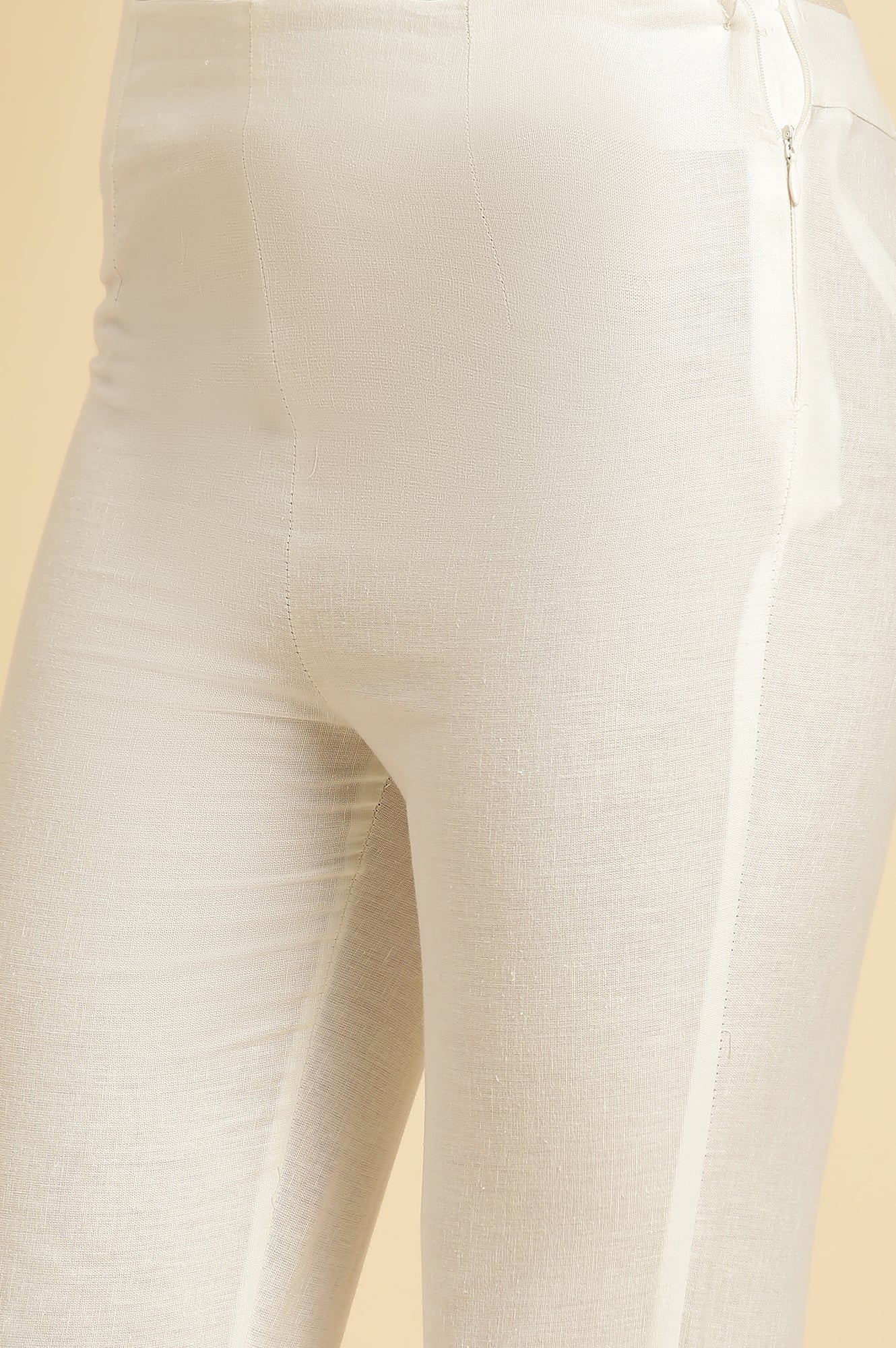White Solid Embroidered Slim Cotton Pants
