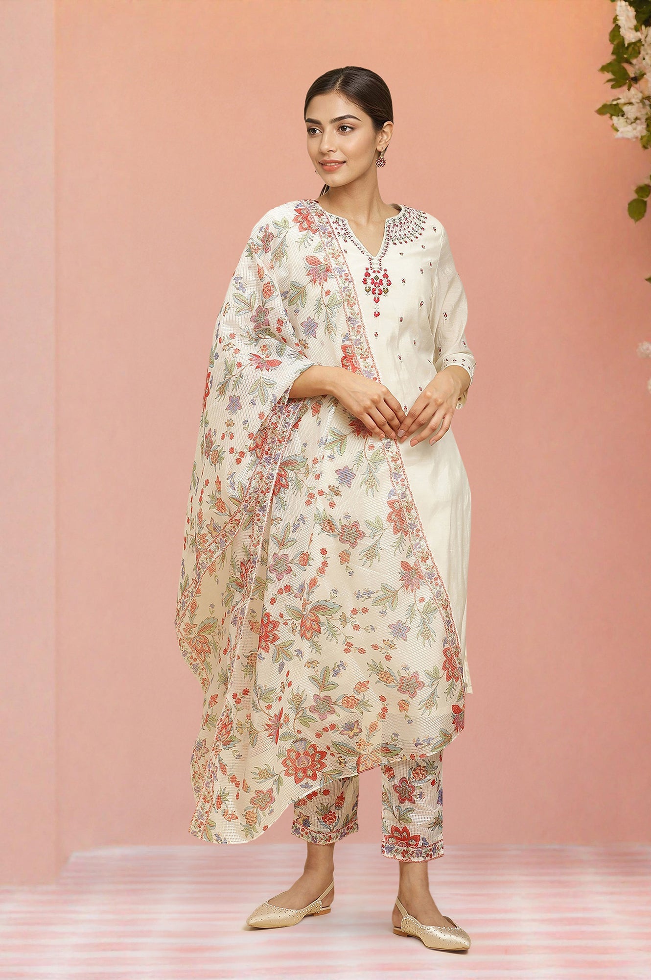 Ecru Chanderi Embroidered Kurta Set with Slim Pants and Dupatta