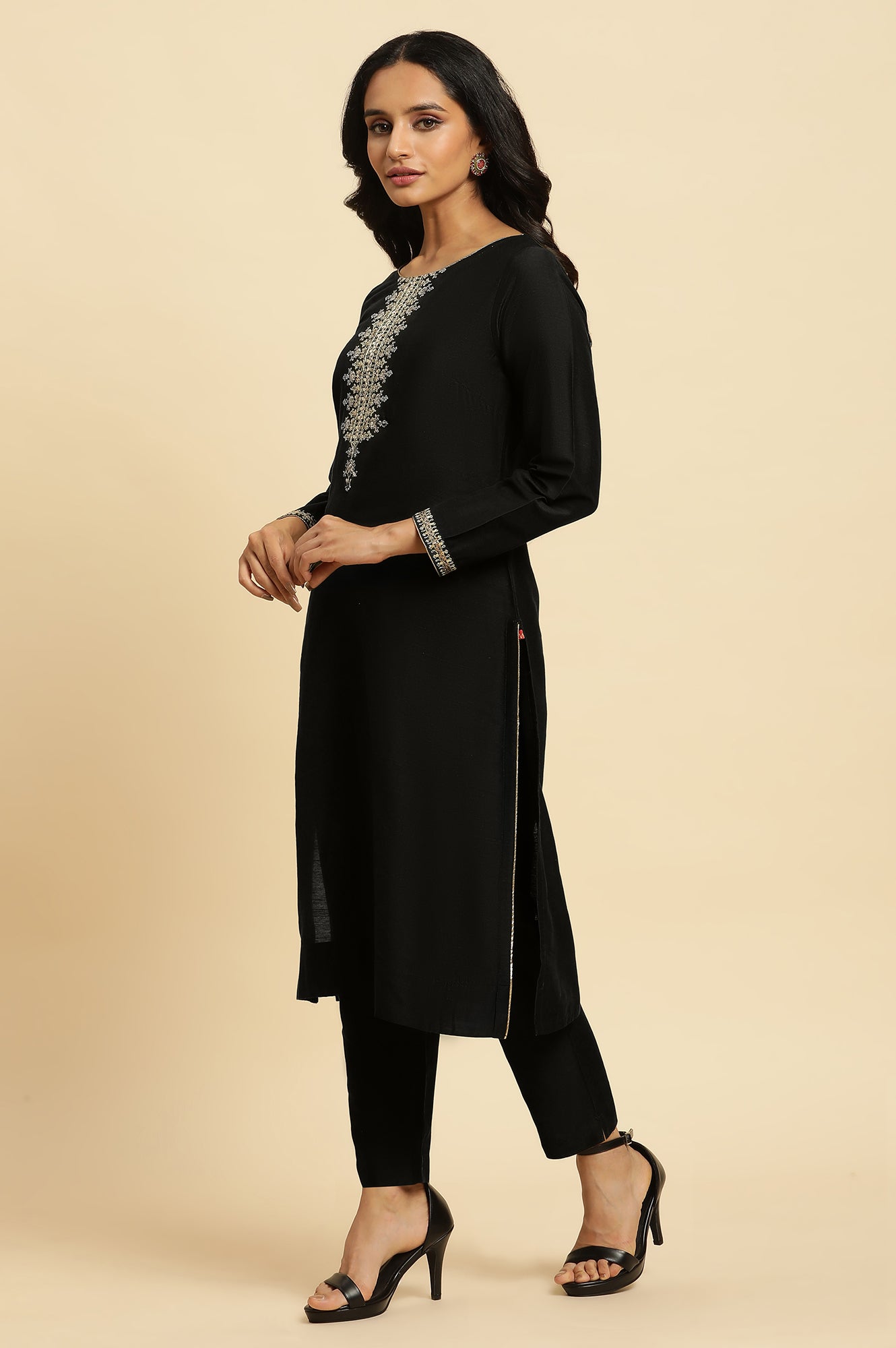 https://cdn.shopify.com/s/files/1/0776/0419/2550/files/23AUWS10453-221087_5_3a4c345f-38fd-4a88-8c78-027a5b74b0de.jpg?v=1723893620